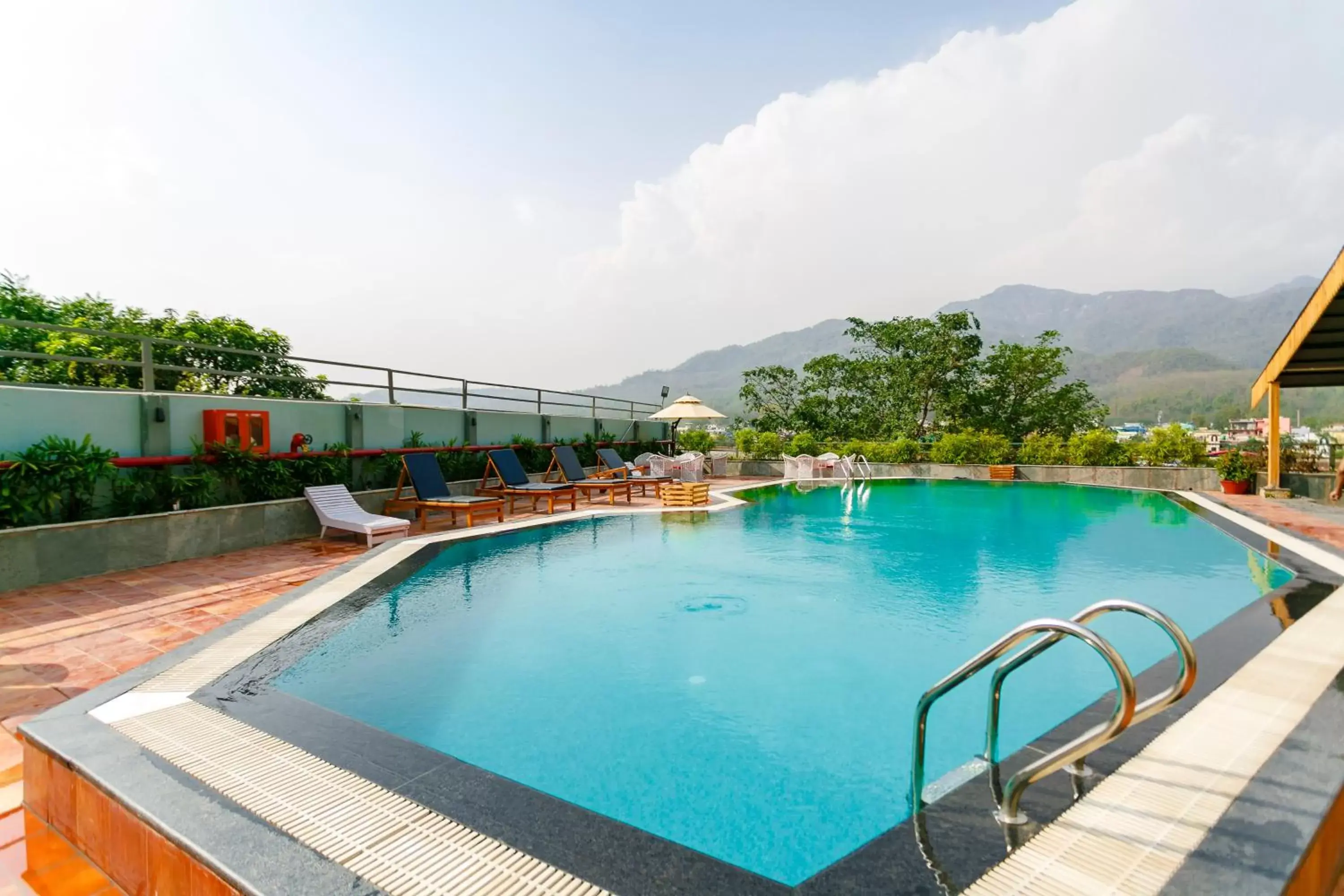 Swimming Pool in Hotel Natraj Rishikesh