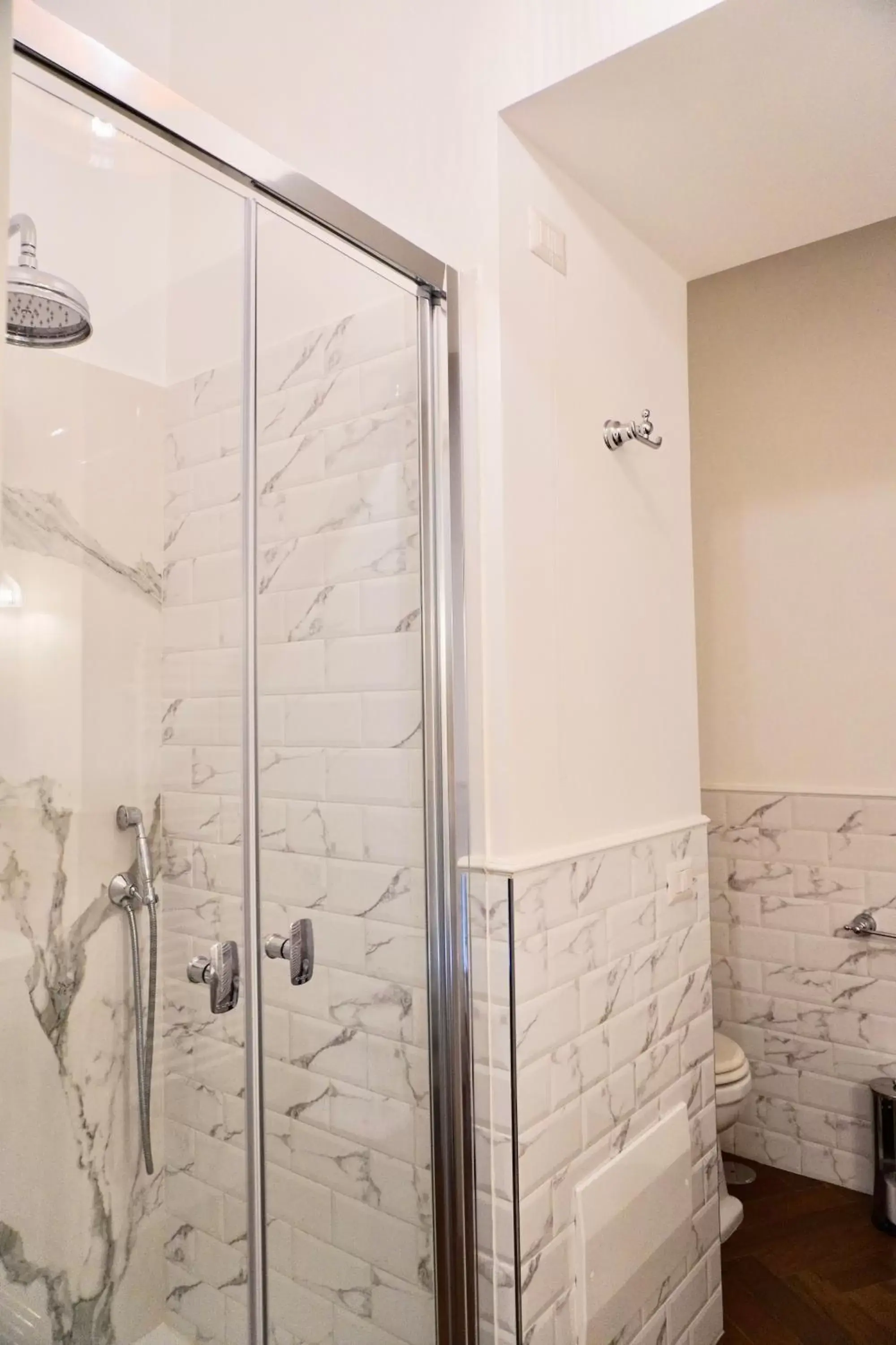 Shower, Bathroom in Macchiato Suites Boutique B&B