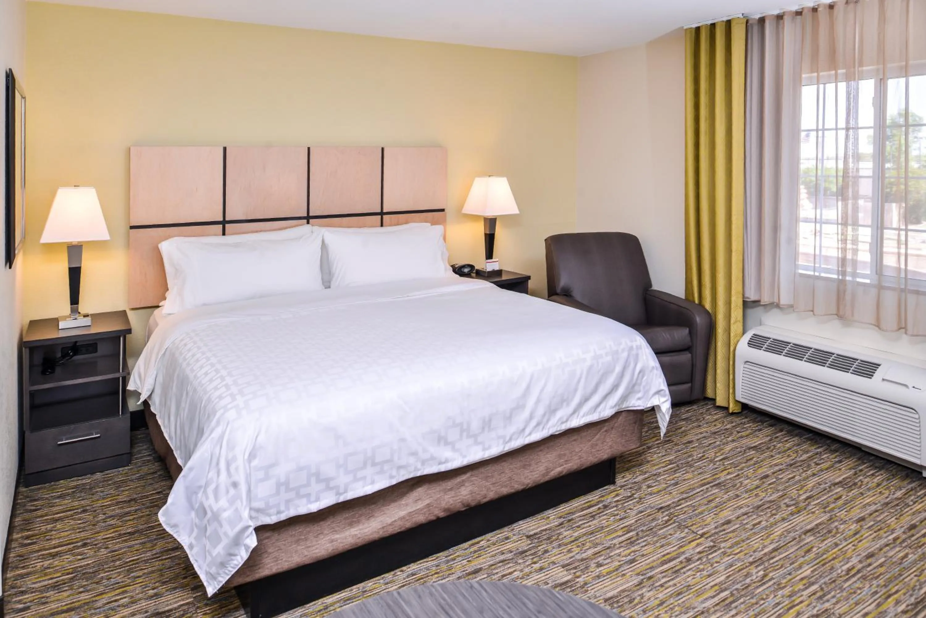 Bedroom, Bed in Candlewood Suites Sierra Vista by IHG