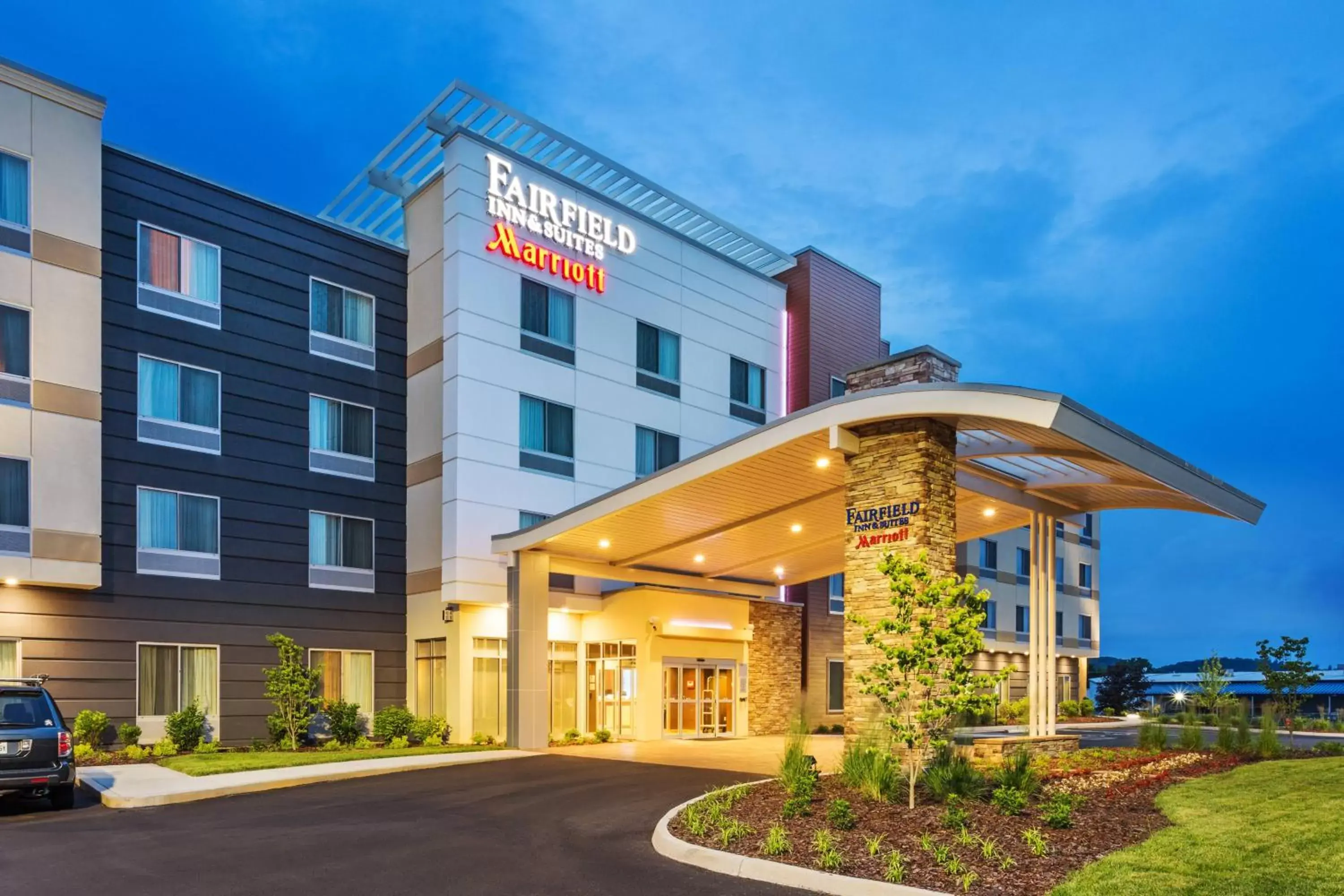 Property Building in Fairfield Inn & Suites by Marriott Johnson City