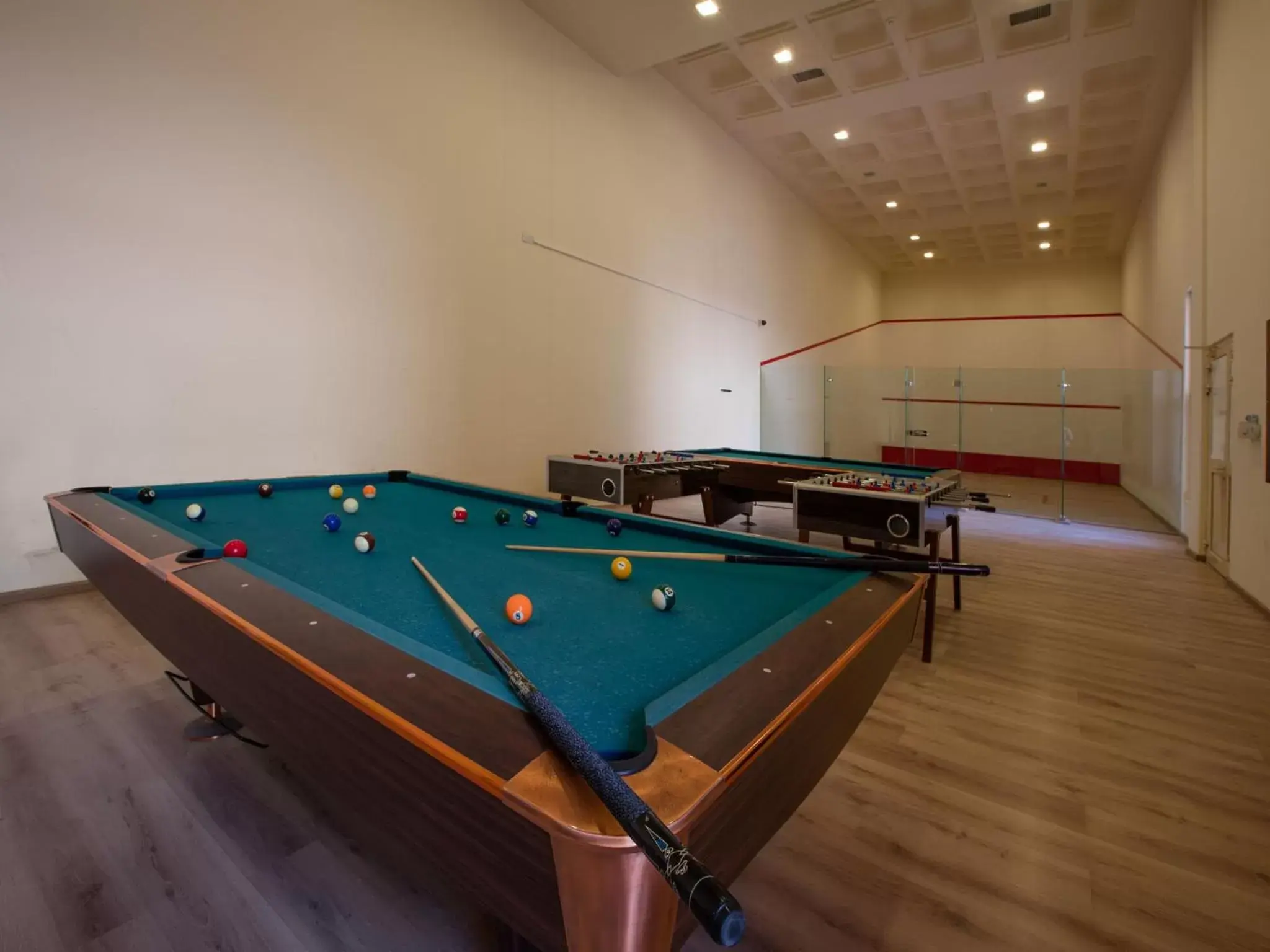 Snorkeling, Billiards in Orange Suites Hotel