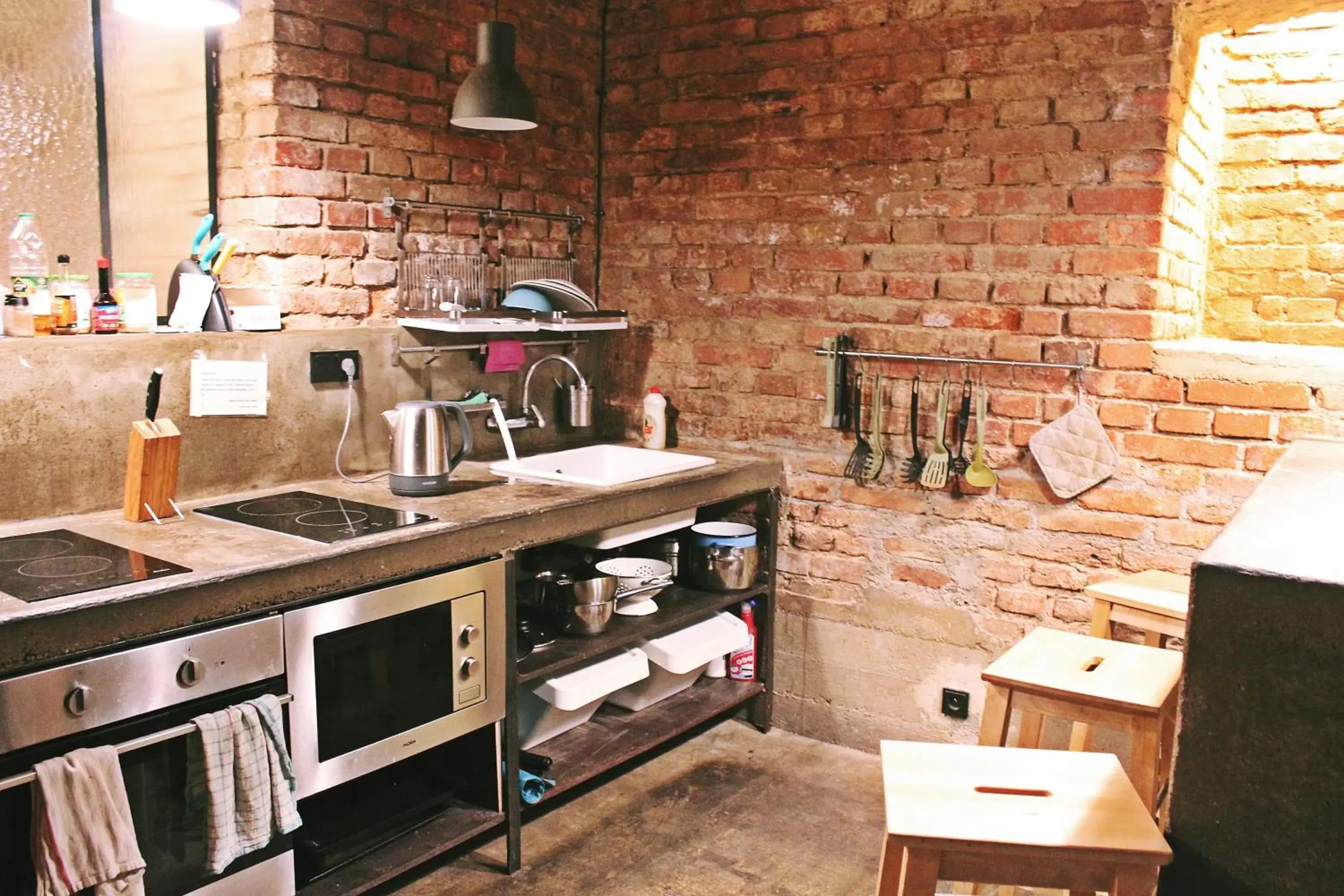 Communal kitchen, Kitchen/Kitchenette in Czech Inn Hostel