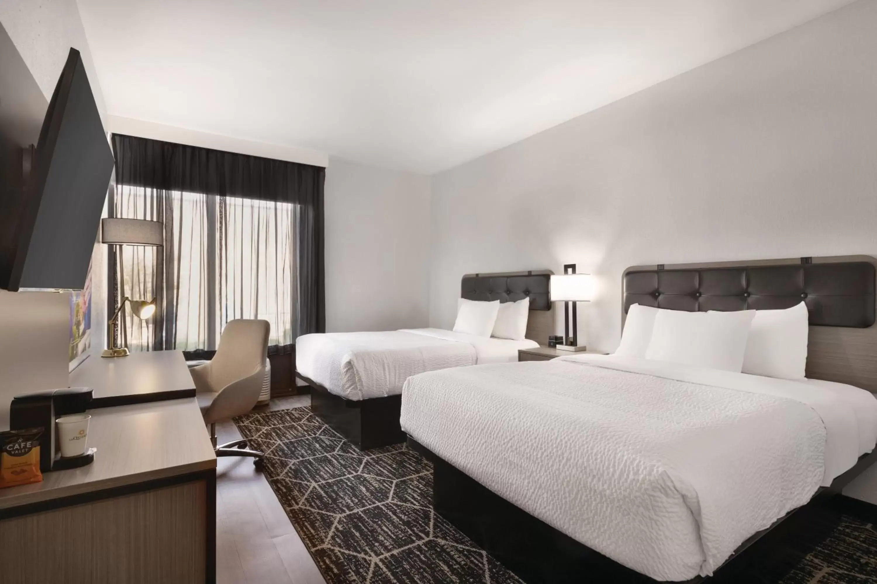 Bedroom, Bed in La Quinta Inn & Suites by Wyndham Dothan