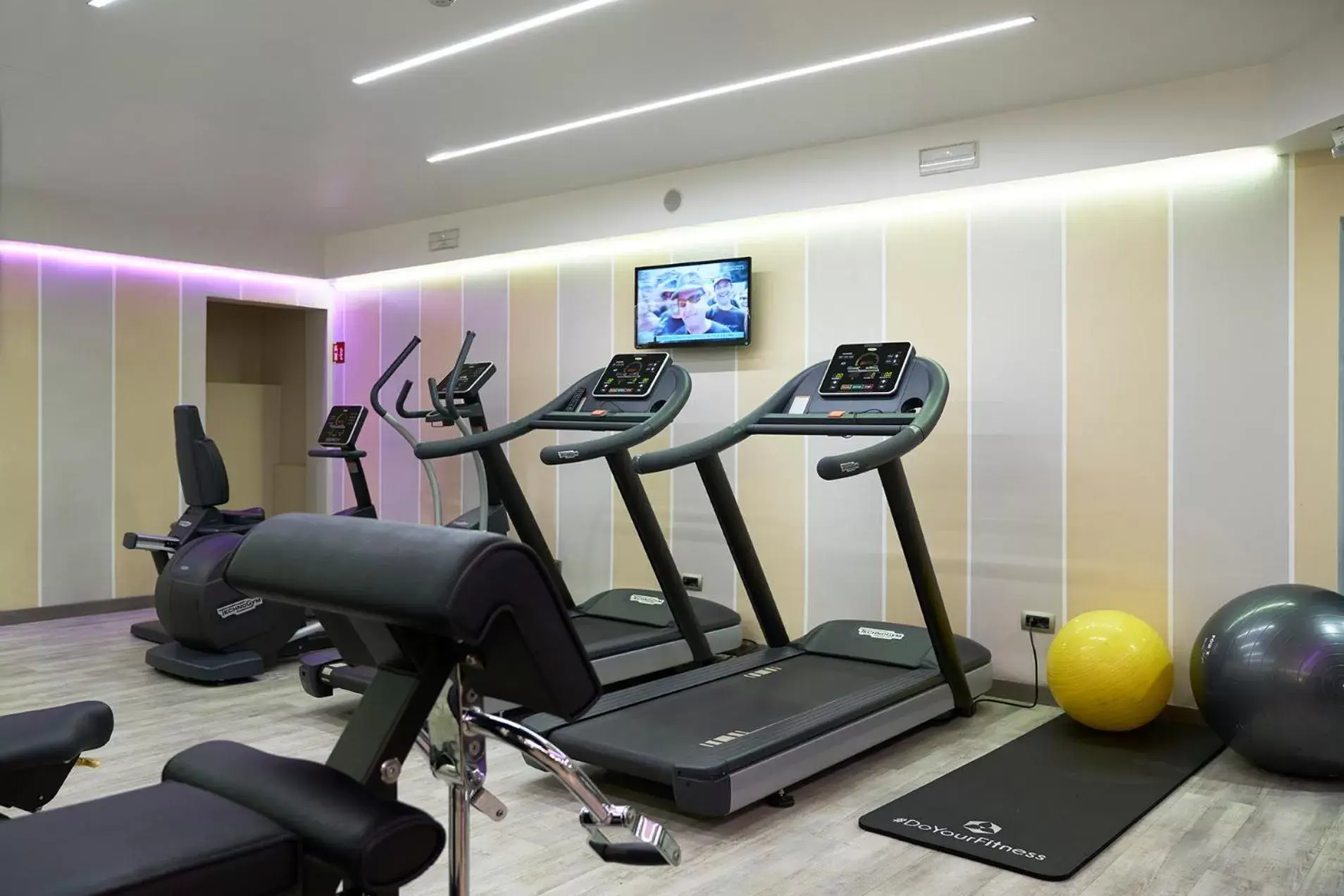 Fitness centre/facilities, Fitness Center/Facilities in Bianca Maria Palace Hotel City Center