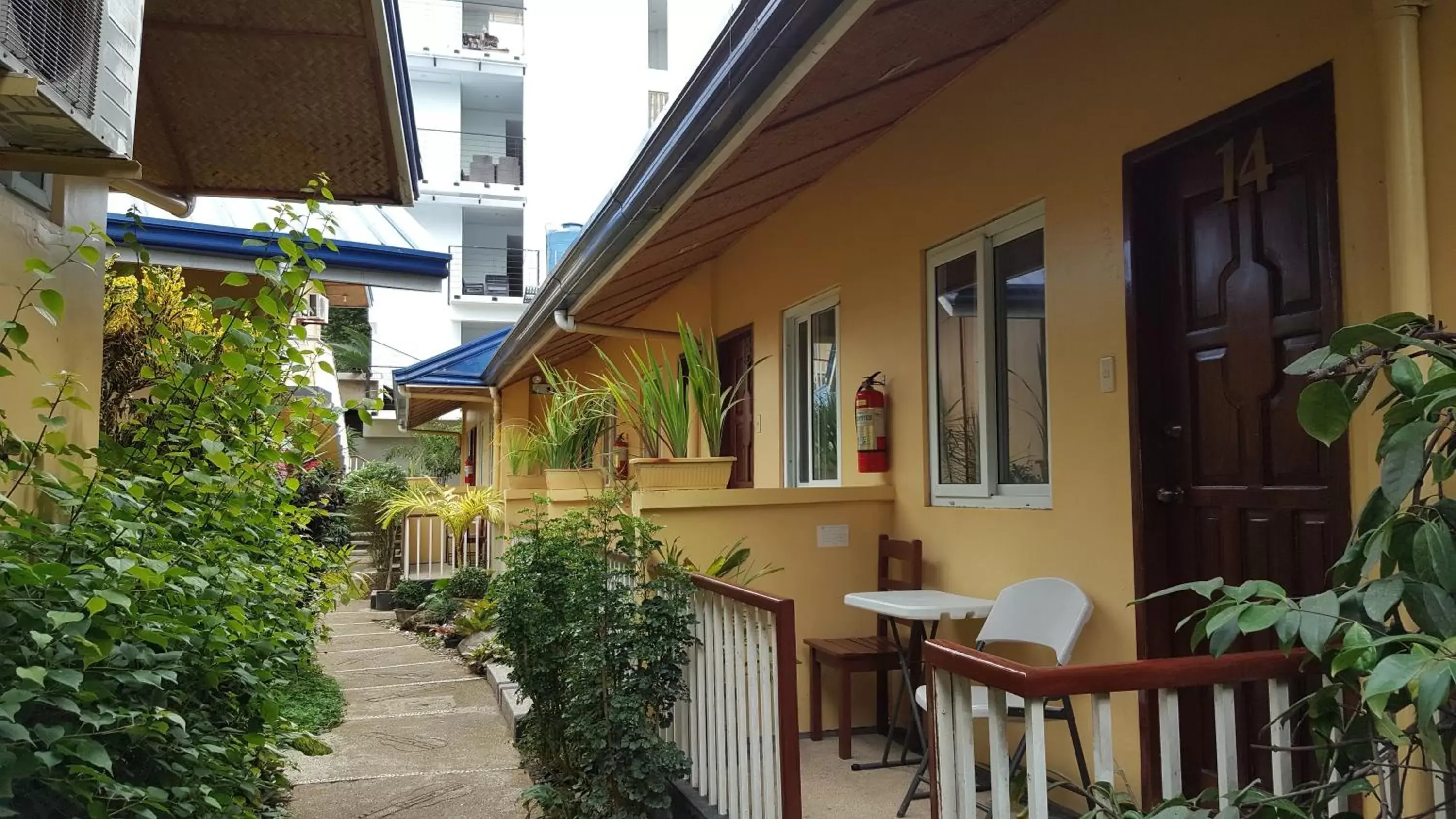 Garden view in Blue Lagoon Inn & Suites