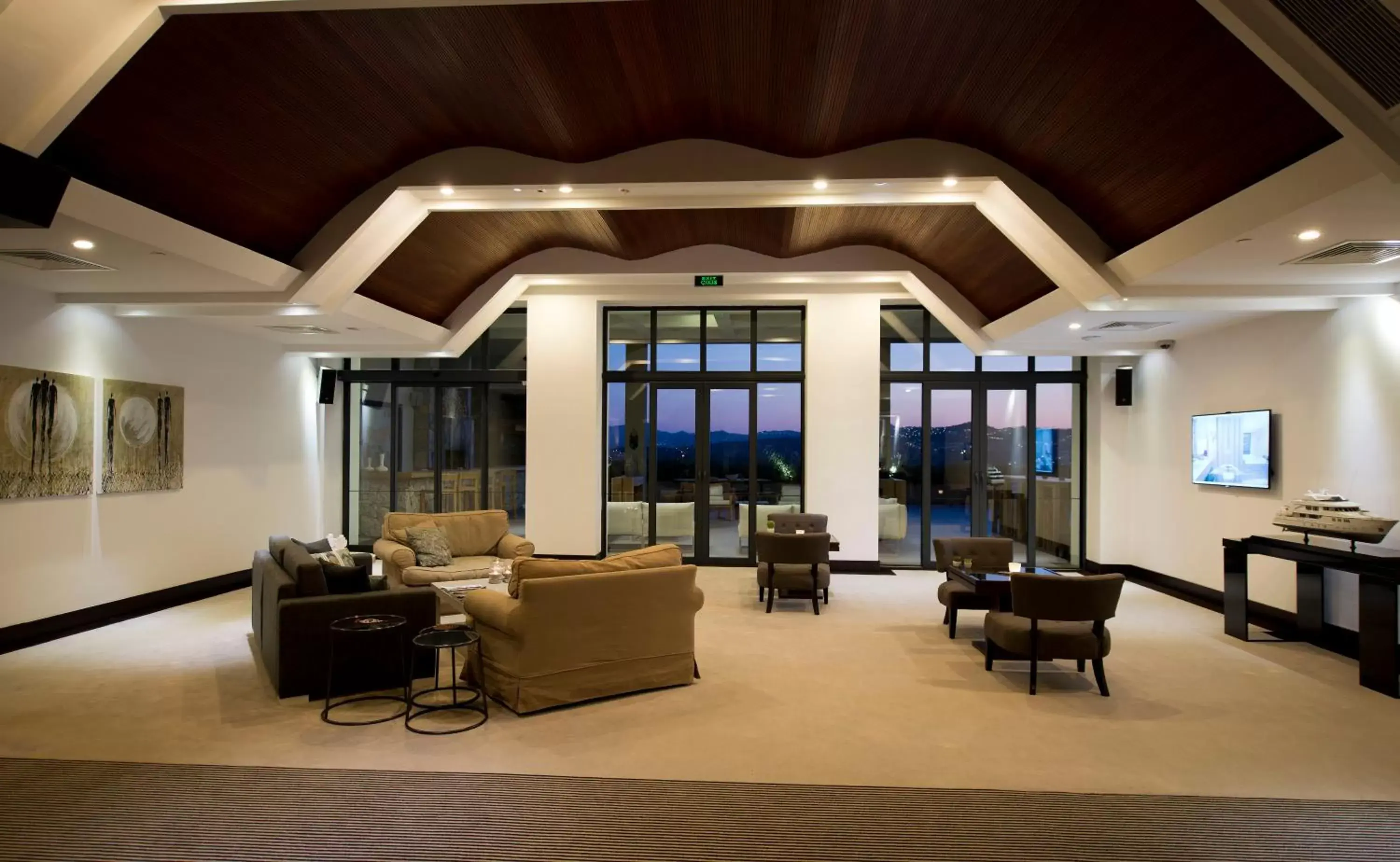 Communal lounge/ TV room, Lobby/Reception in Ramada Resort by Wyndham Bodrum
