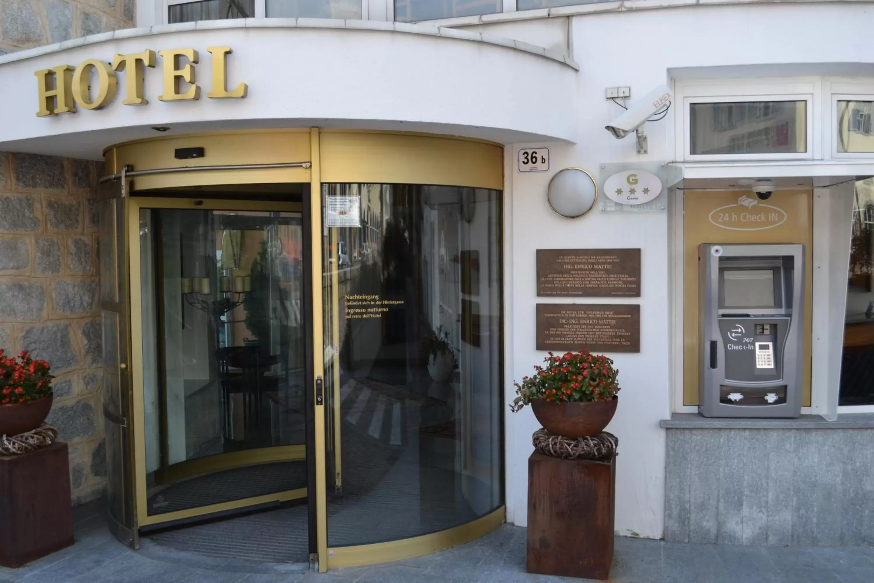 Facade/entrance in Hotel Goldene Rose