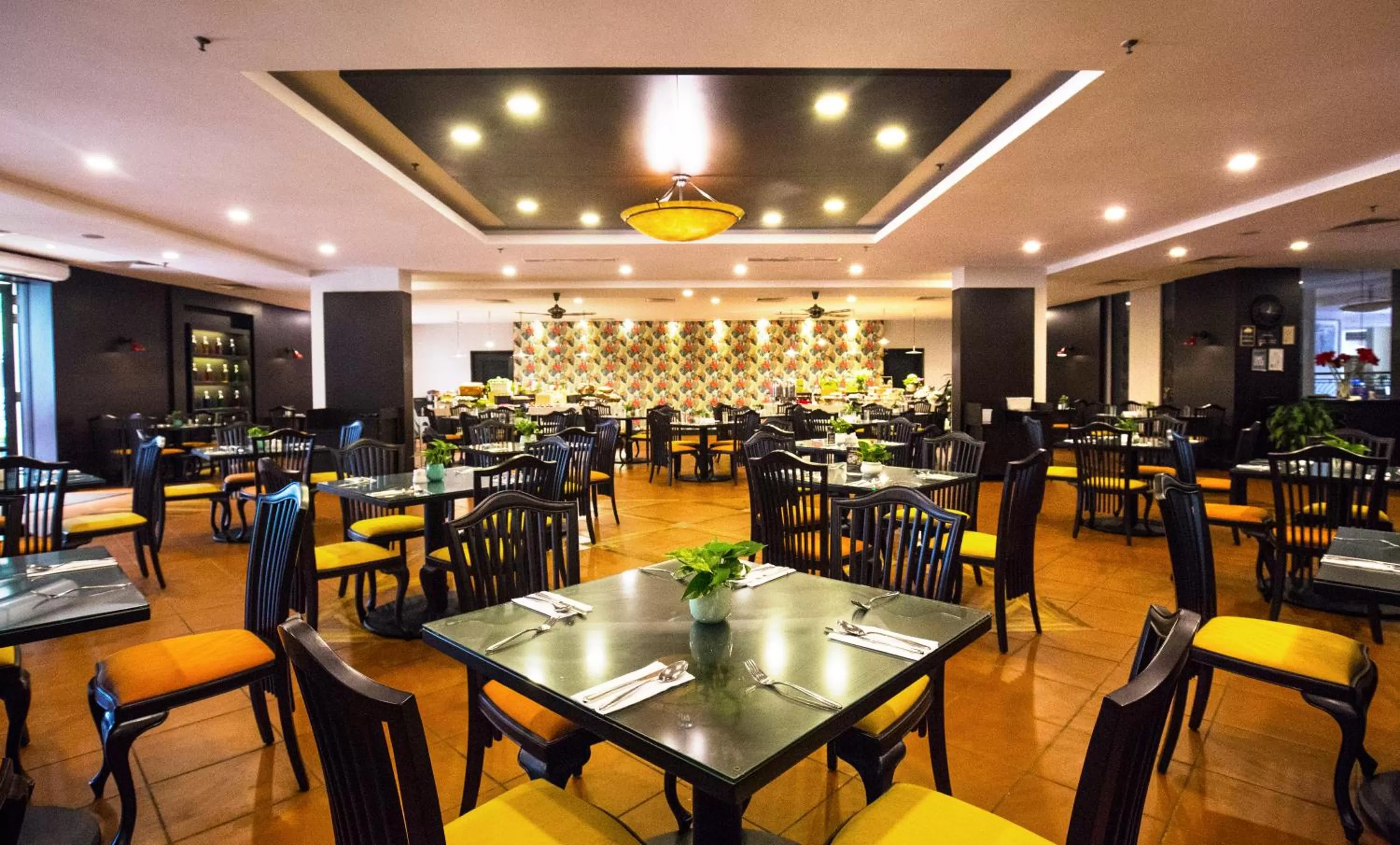 Restaurant/places to eat in Pulai Springs Resort Official