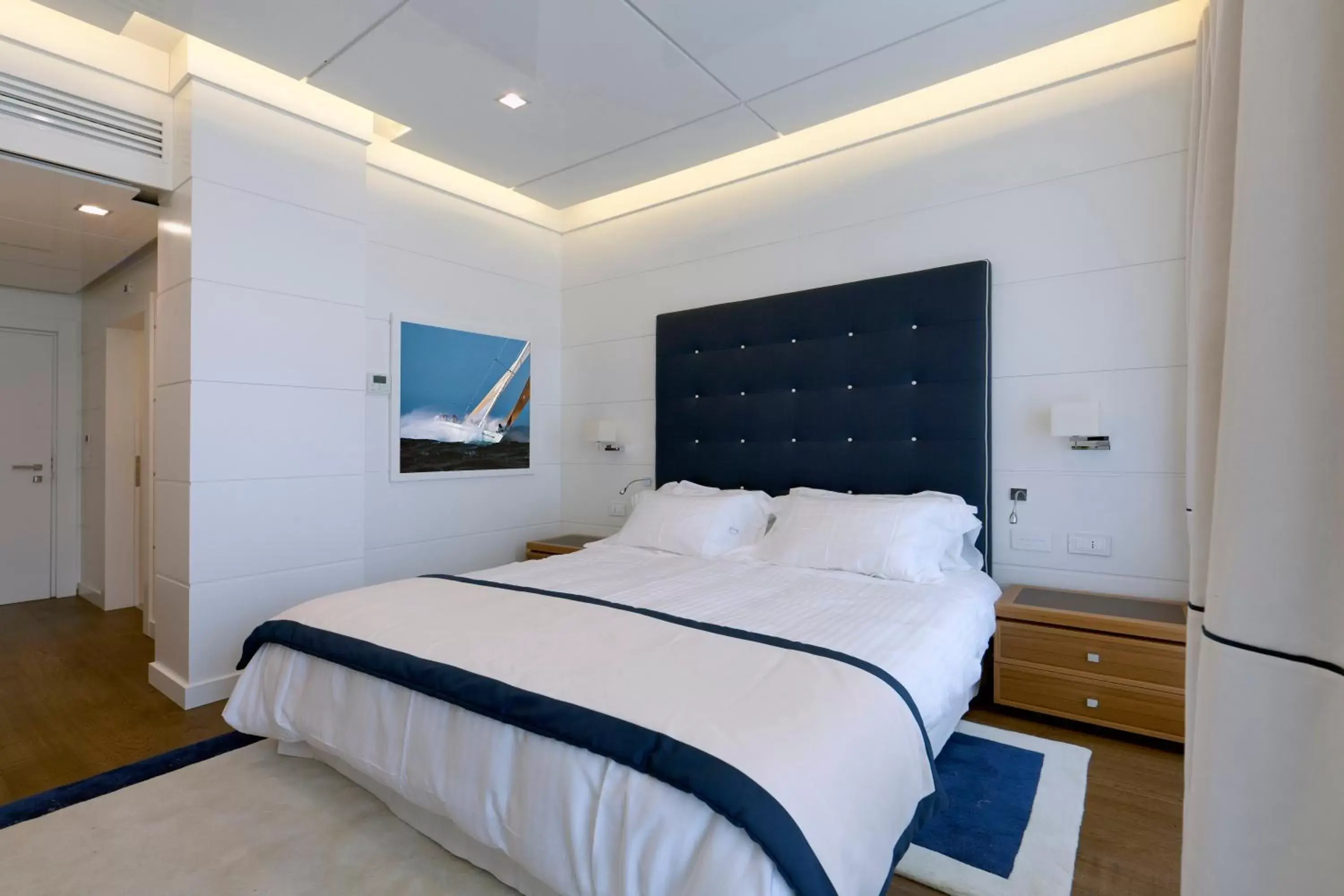 Bedroom, Bed in Yacht Club Marina Di Loano