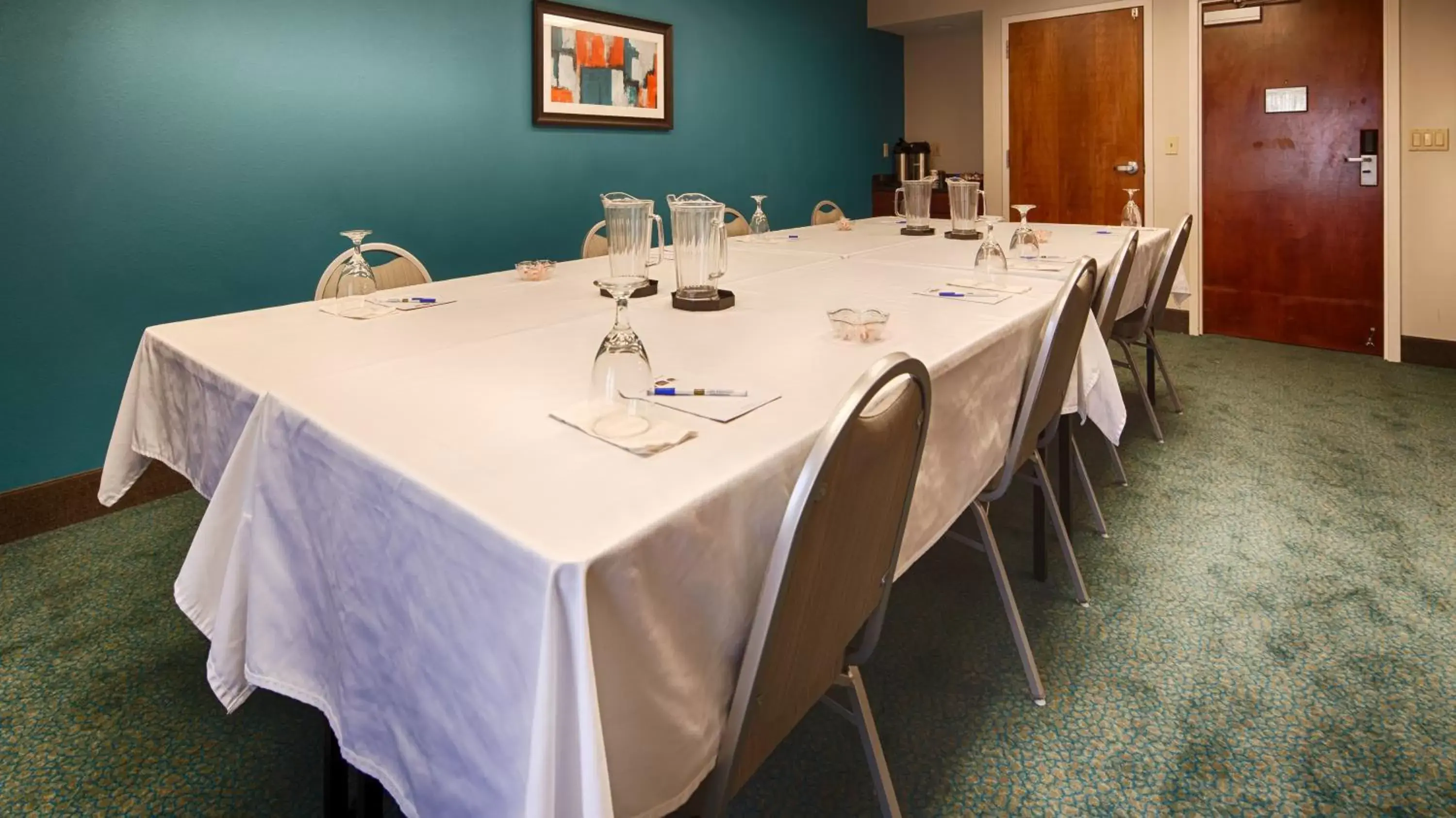 Meeting/conference room in Best Western Hartford Hotel and Suites