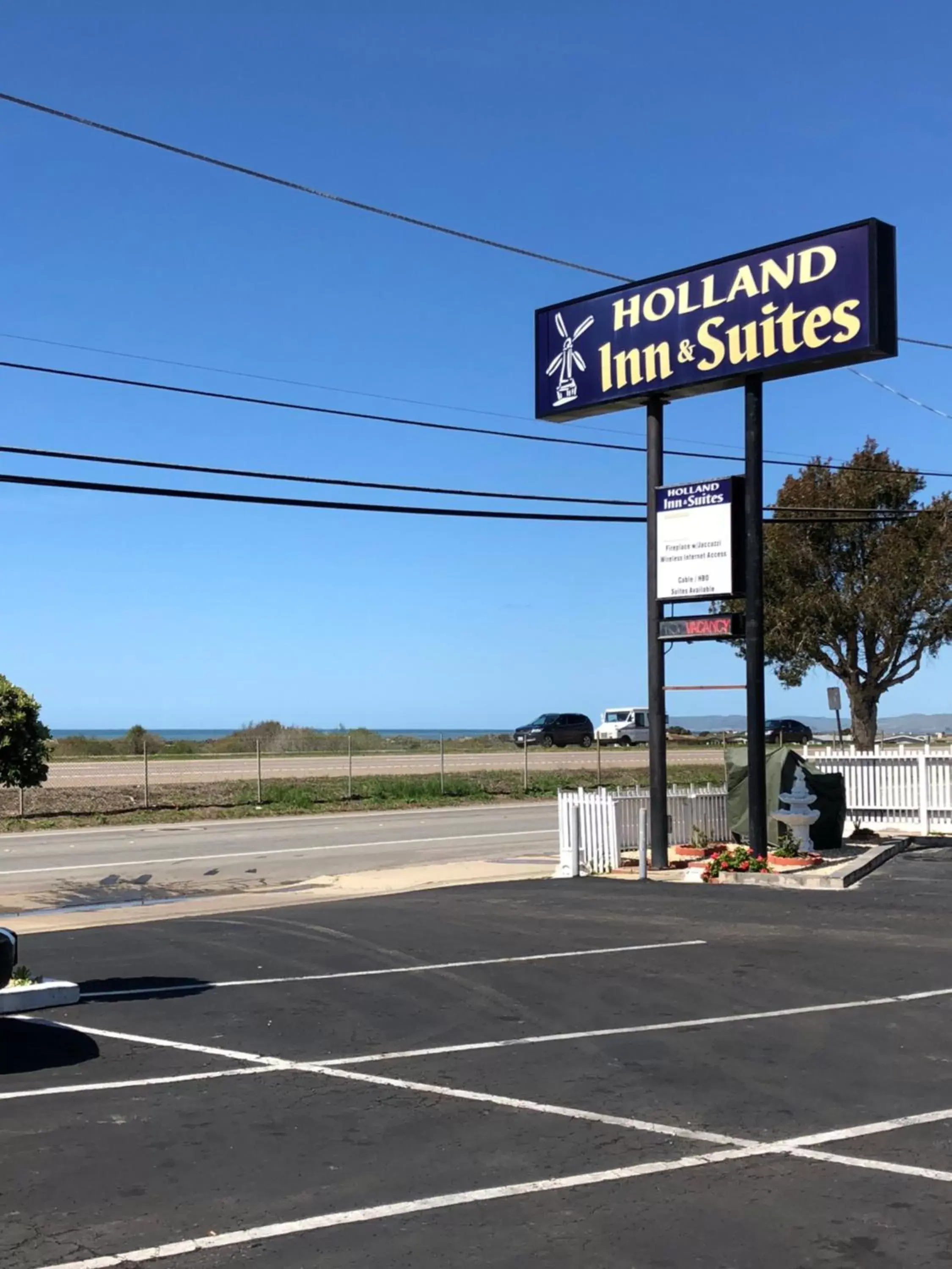 Property building in Holland Inn & Suites