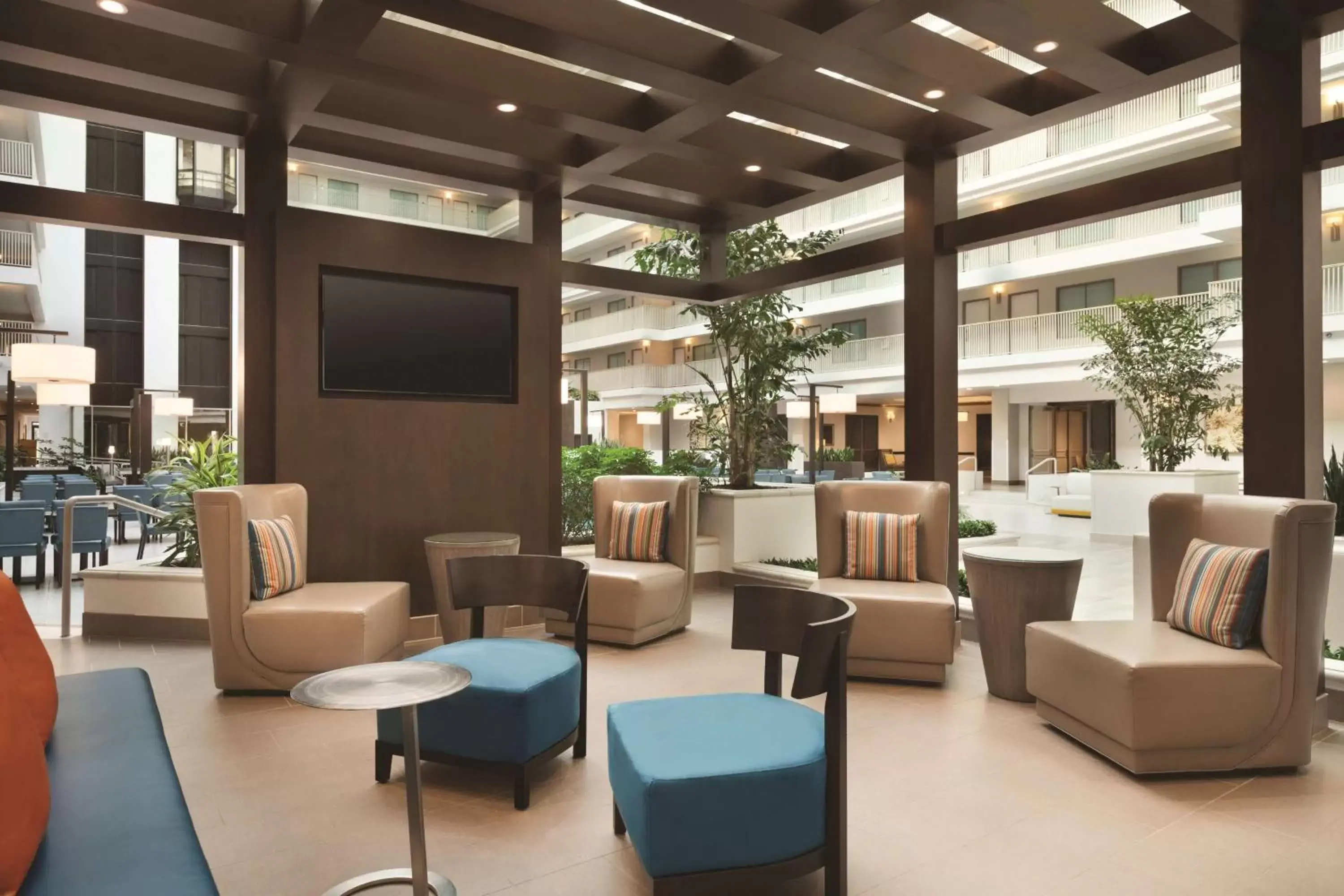 Lobby or reception in Embassy Suites by Hilton Brea - North Orange County