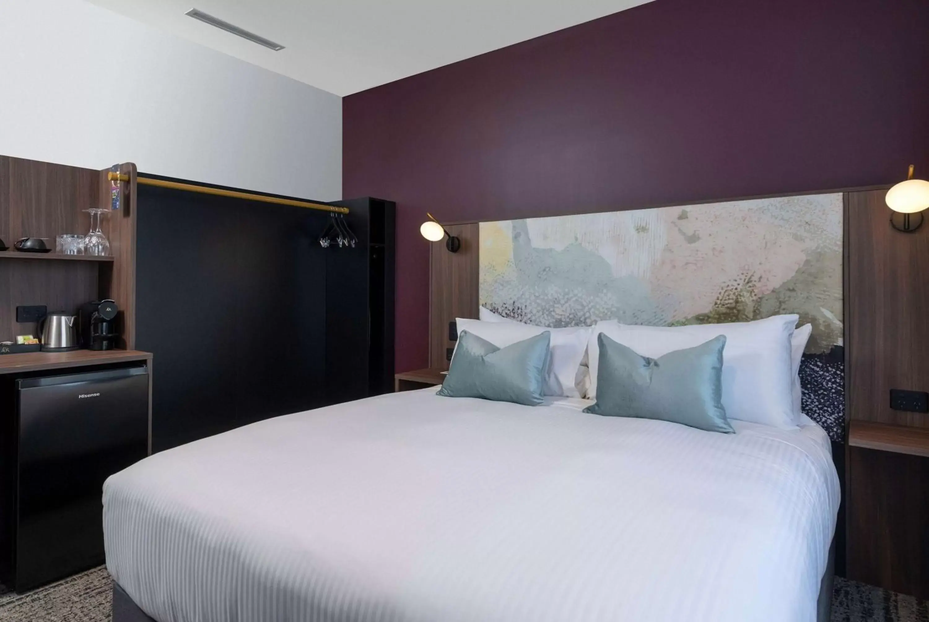 Photo of the whole room, Bed in TRYP by Wyndham Pulteney Street Adelaide
