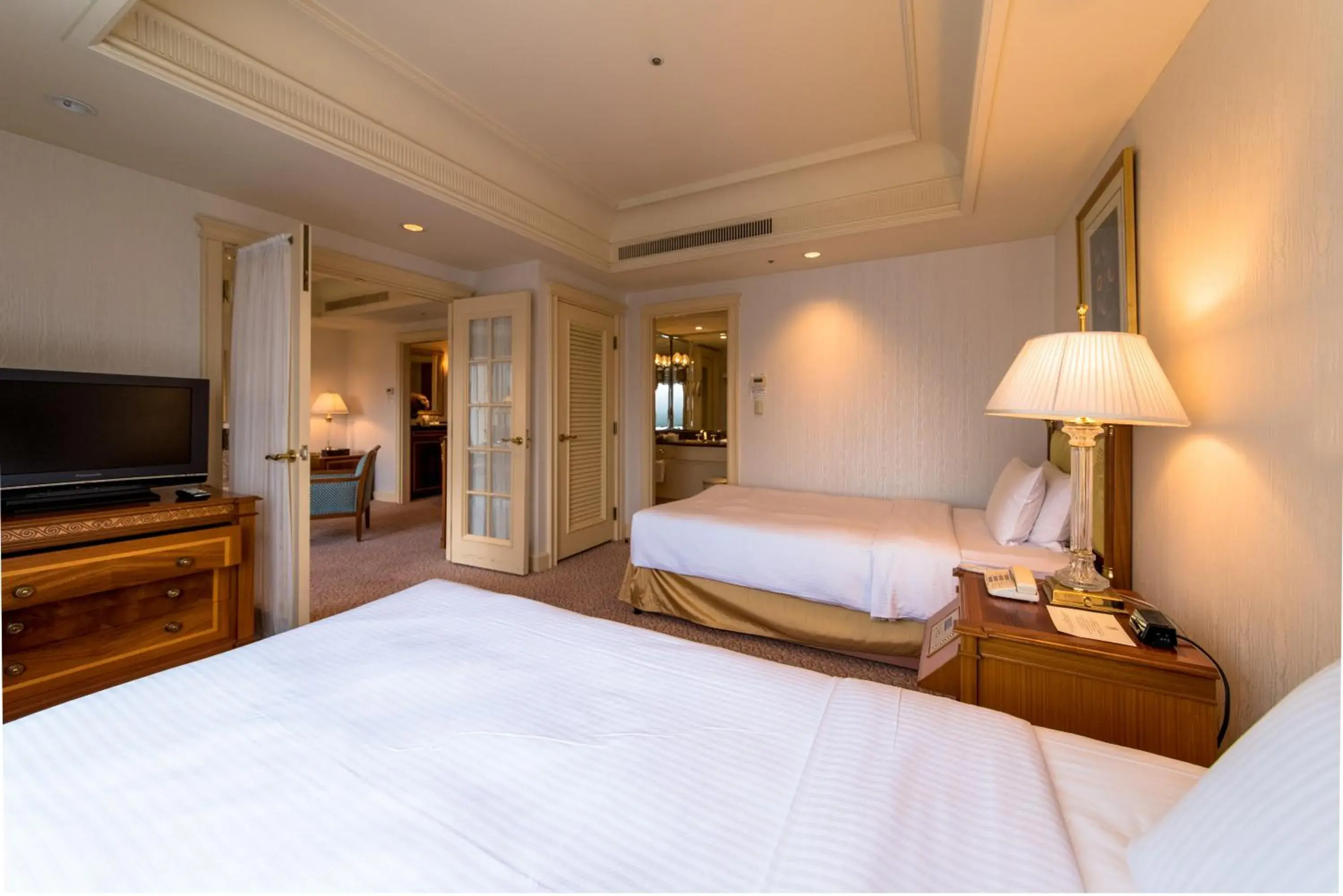 Bedroom, Bed in Rihga Royal Hotel Tokyo