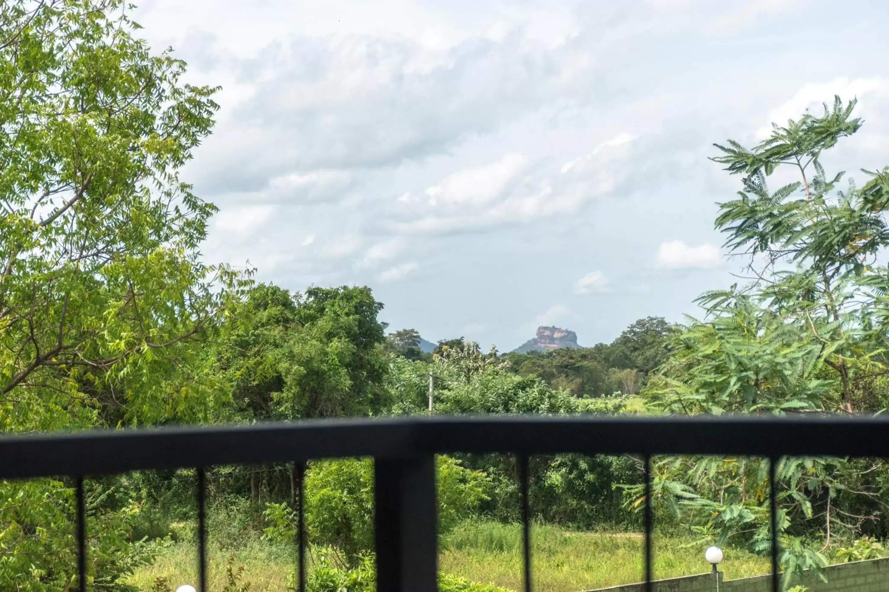 Deluxe King Room - single occupancy in Nice Place Resort Deluxe King Room - single occupancy in Nice Place Resort