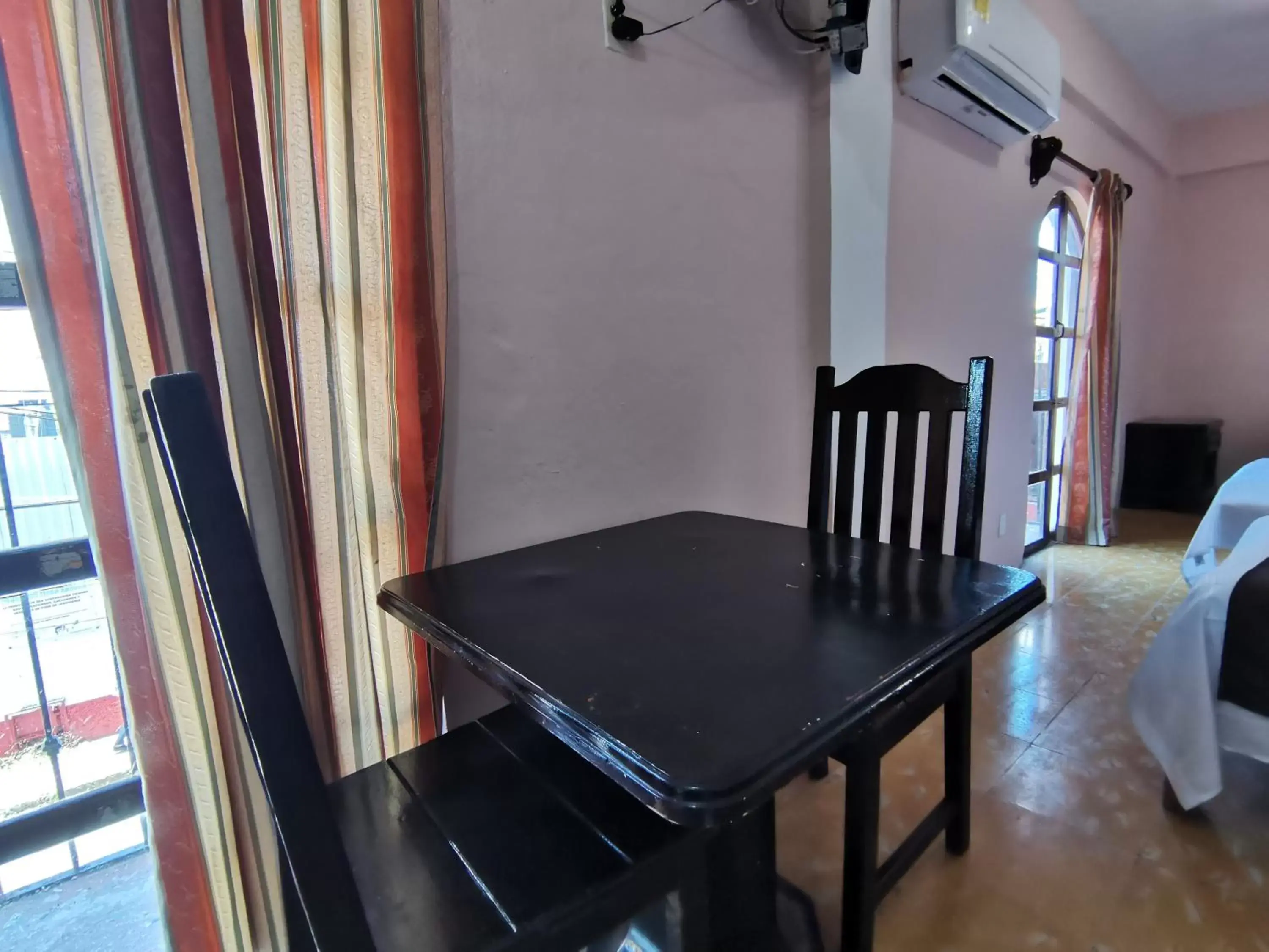 Dining Area in Hotel Colonial San Carlos