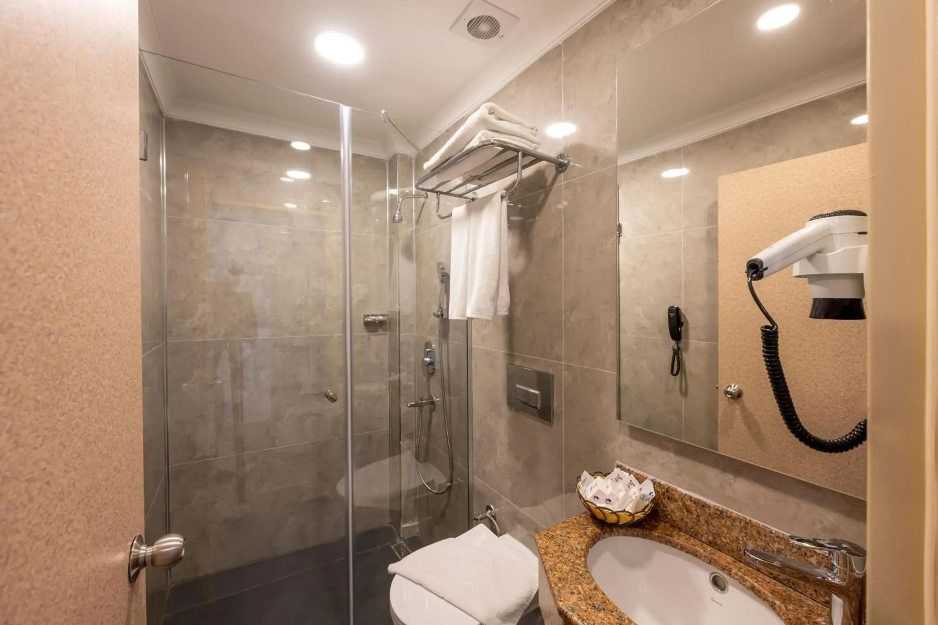 Shower, Bathroom in Grand Anka Hotel