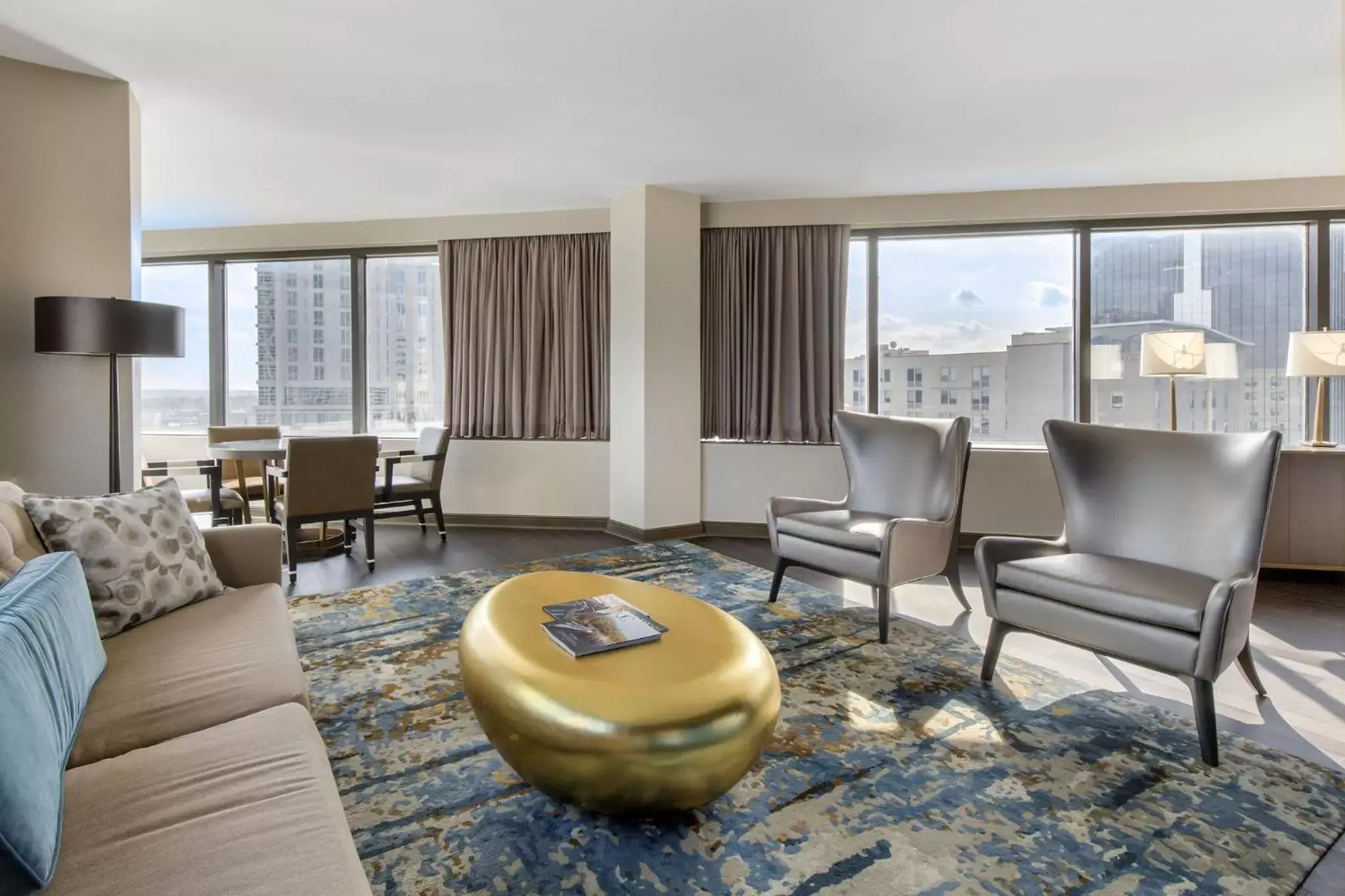 Photo of the whole room, Seating Area in Omni Charlotte Hotel