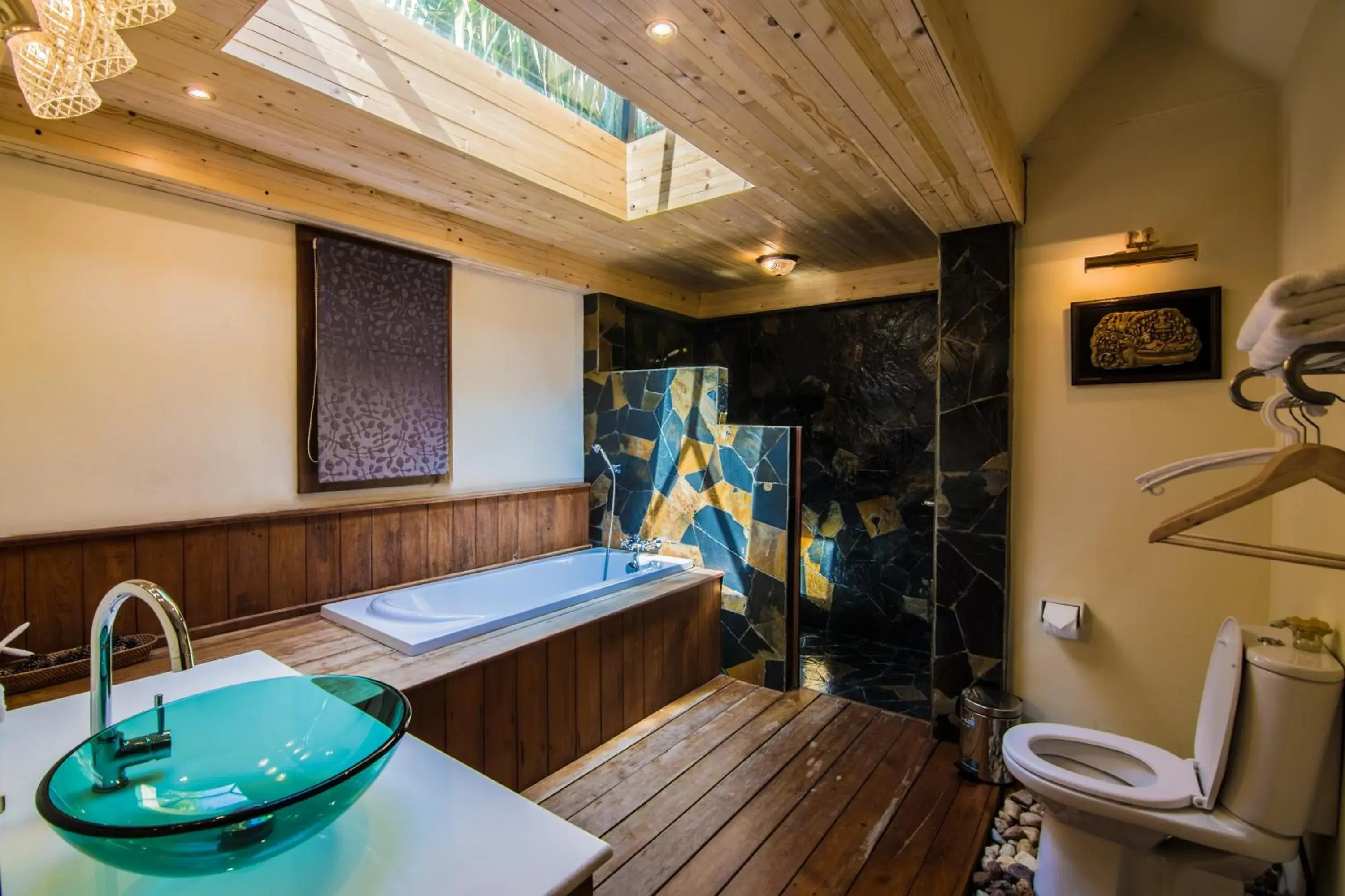 Bathroom in Teakwood villa