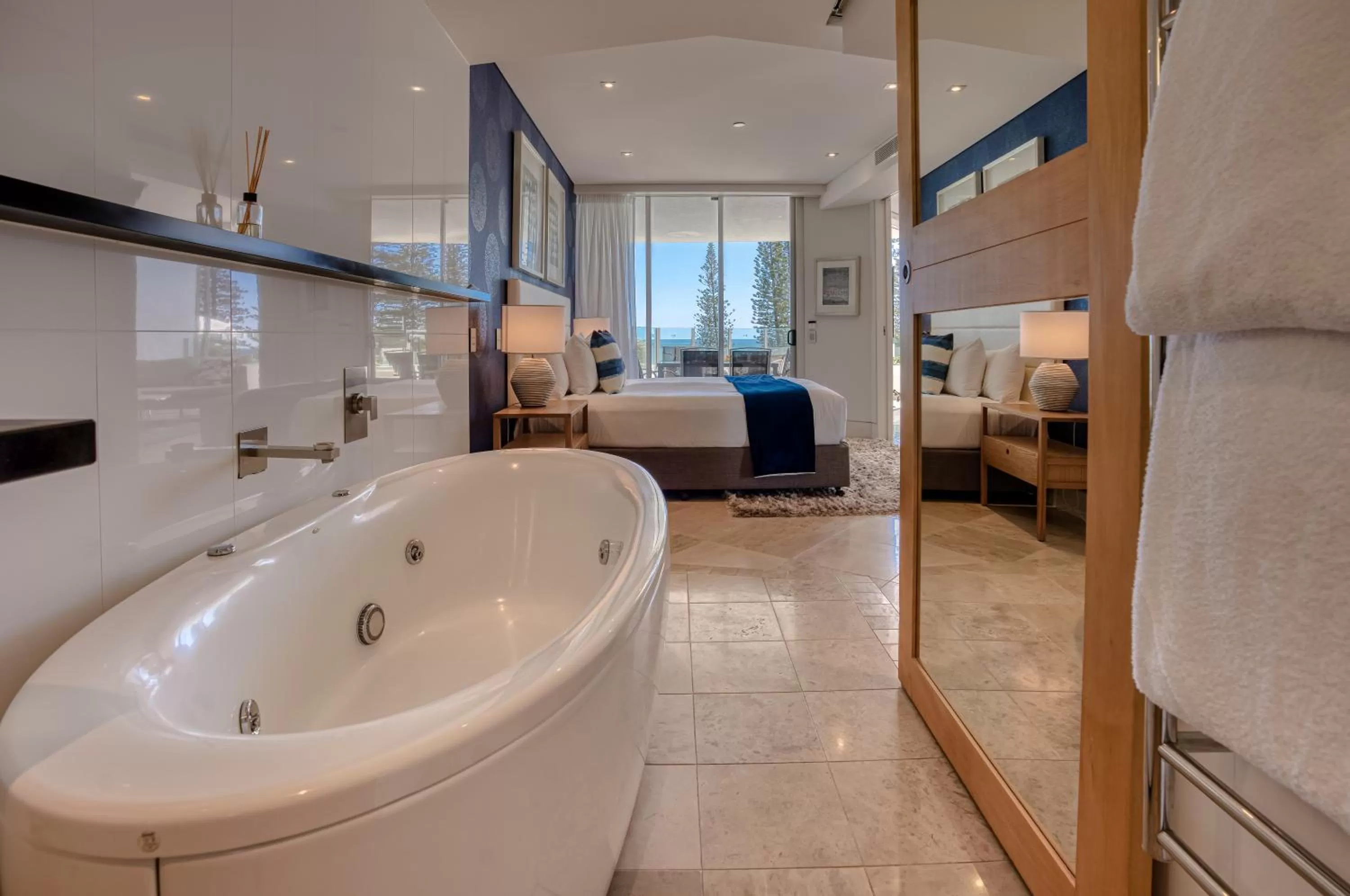 Bathroom, Bed in Oceans Mooloolaba