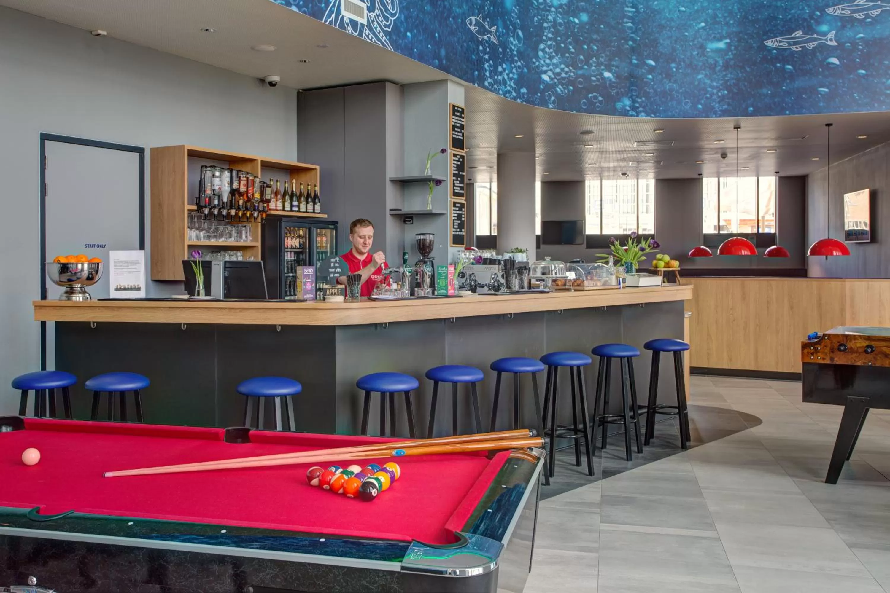 Lounge or bar in MEININGER Hotel Amsterdam Amstel