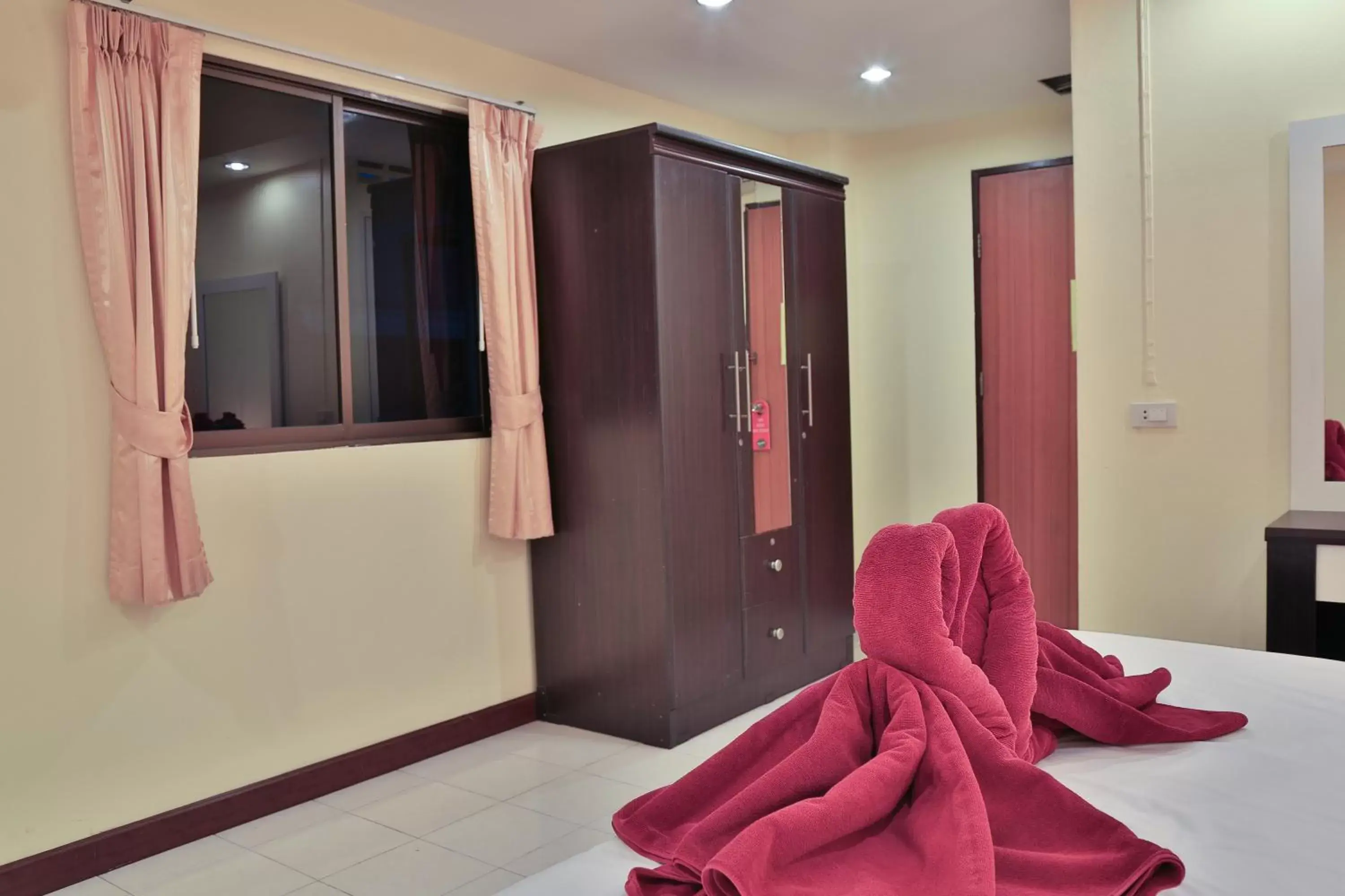 King Room in Harrys Hotel Bar & Restaurant King Room in Harrys Hotel Bar & Restaurant