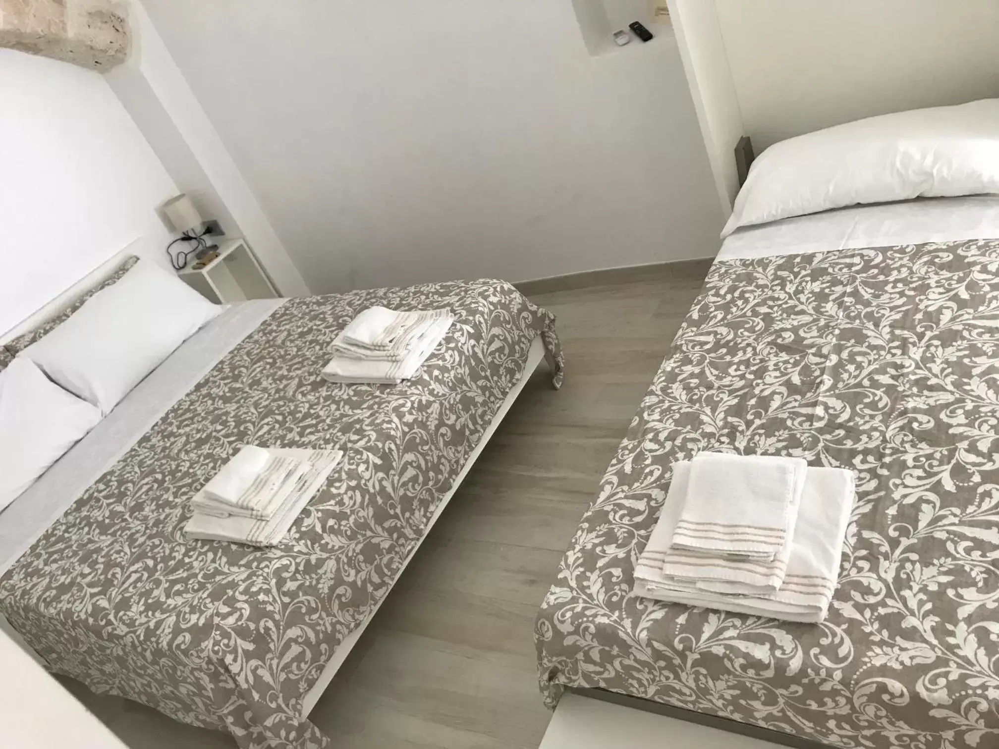 Bed in Vicolo Fiorito B&B