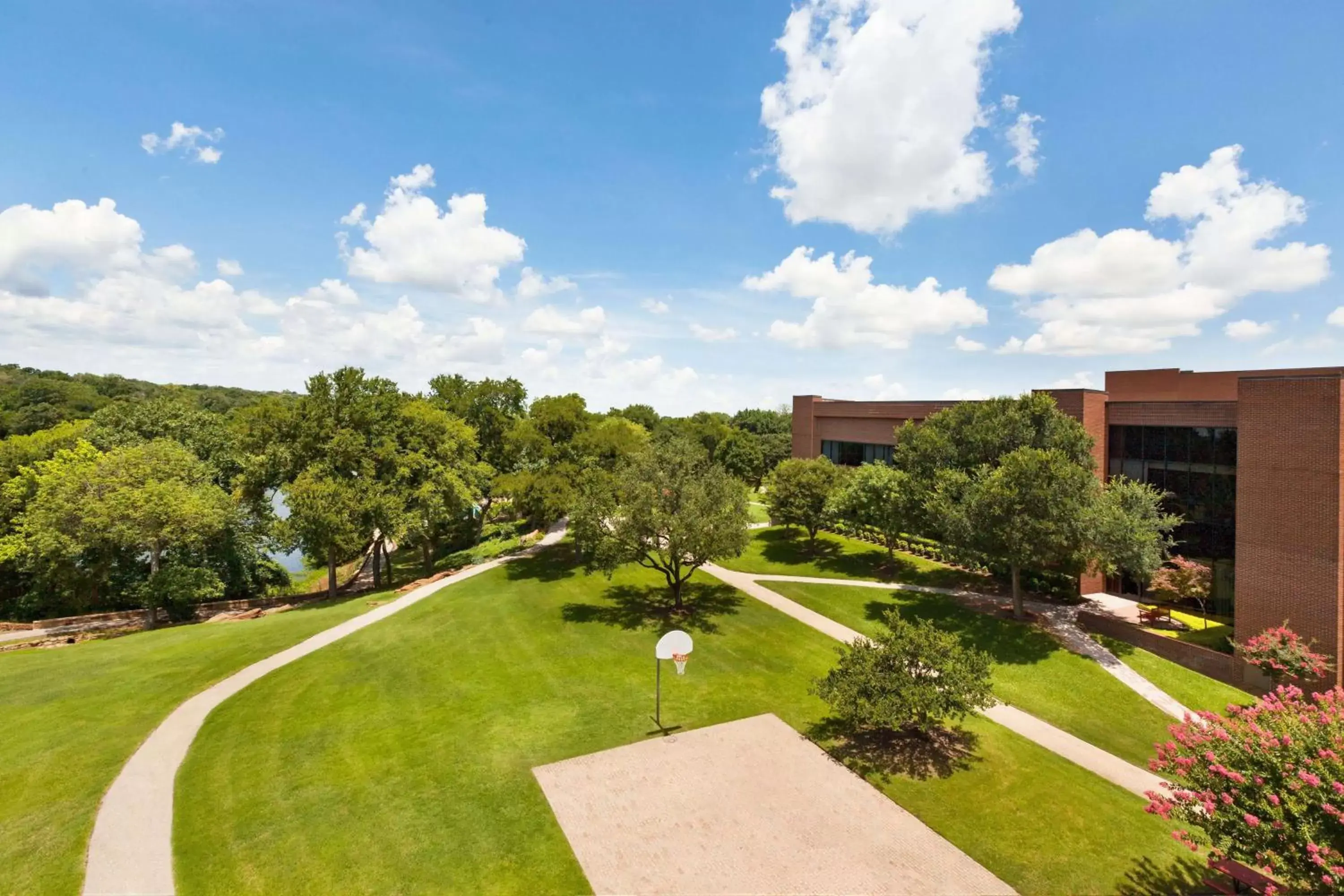 Property building in Hilton DFW Lakes Executive Conference Center