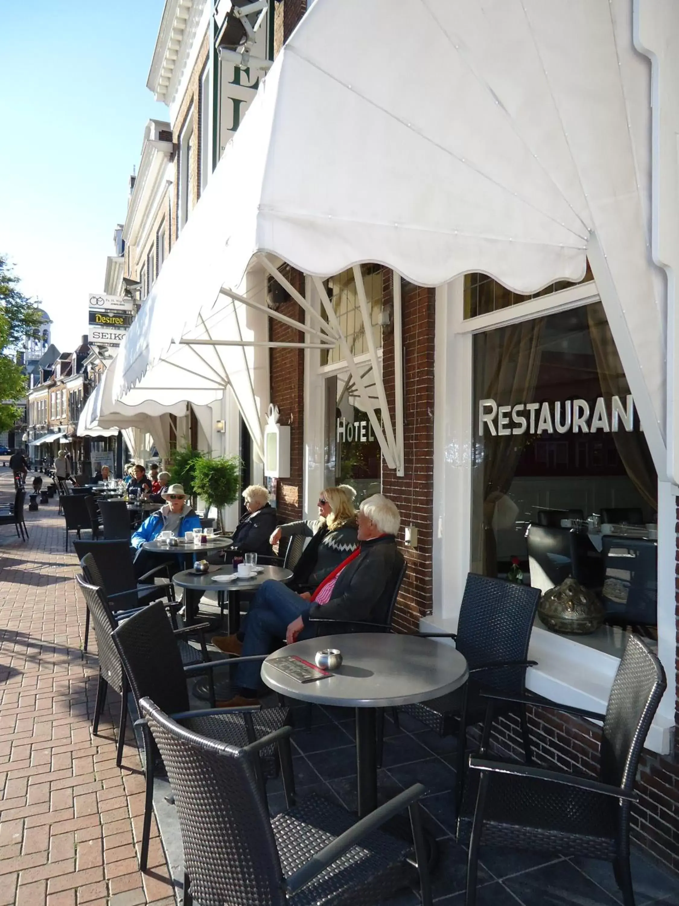 Restaurant/Places to Eat in Hotel Café Restaurant De Posthoorn