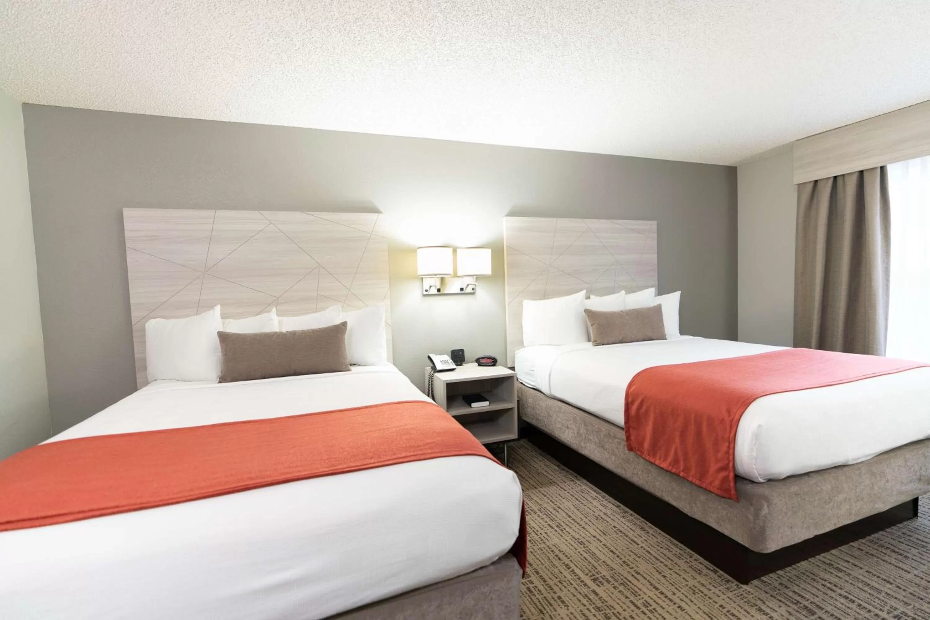 Queen Room with Bath Tub - Disability Access in Best Western Plus Lake City