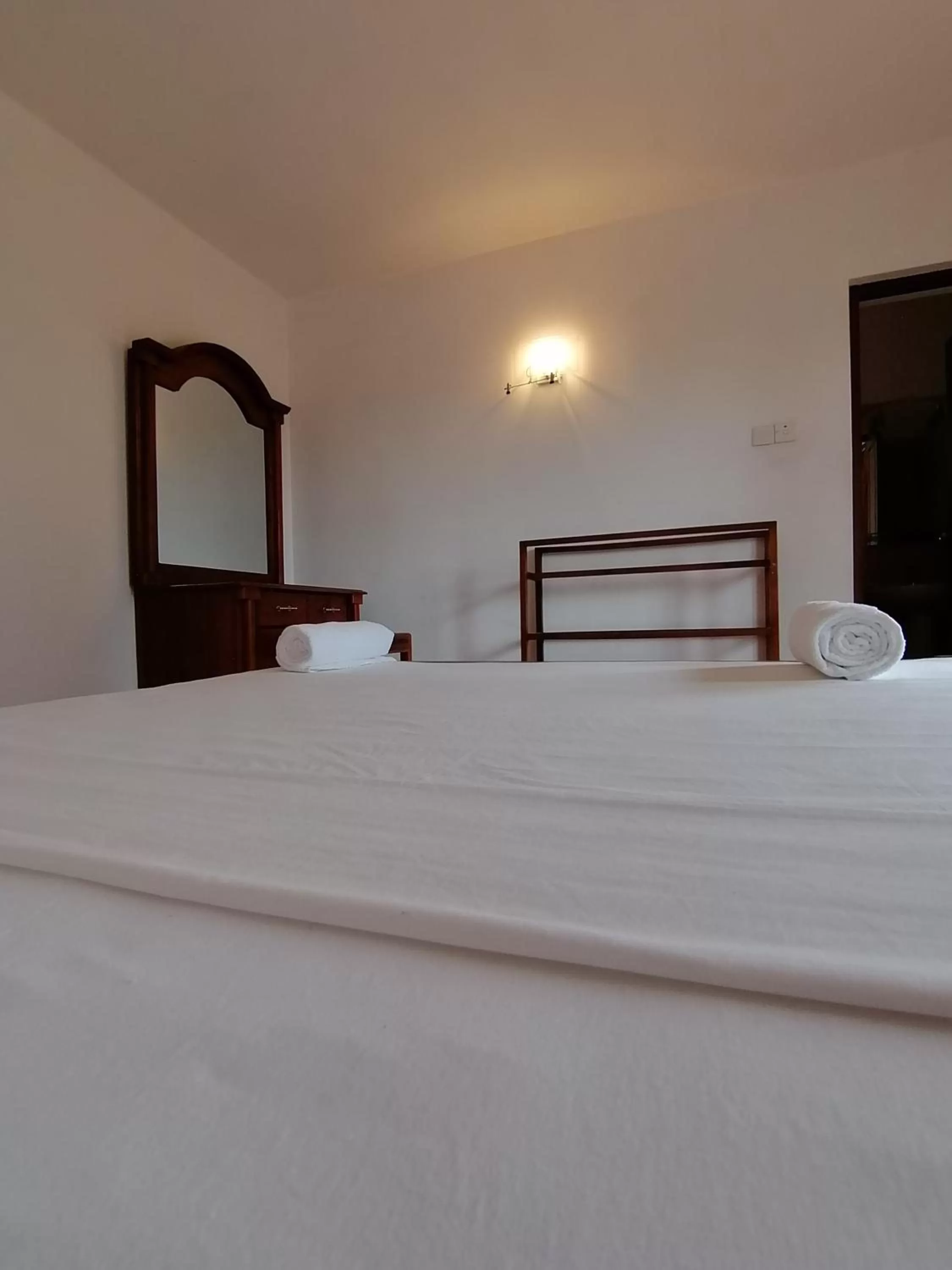 Bed in Kandy Unique Hotel