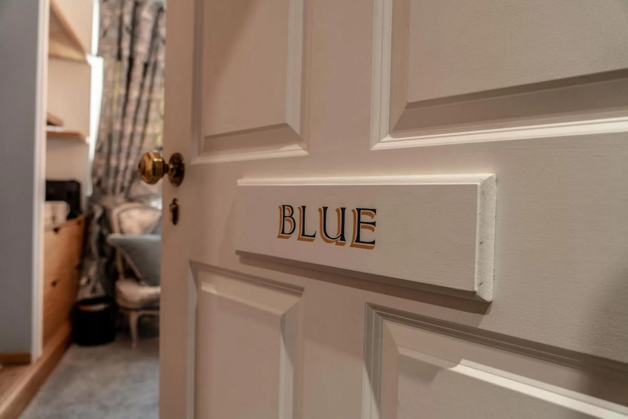 Bedroom in The Coach and Horses