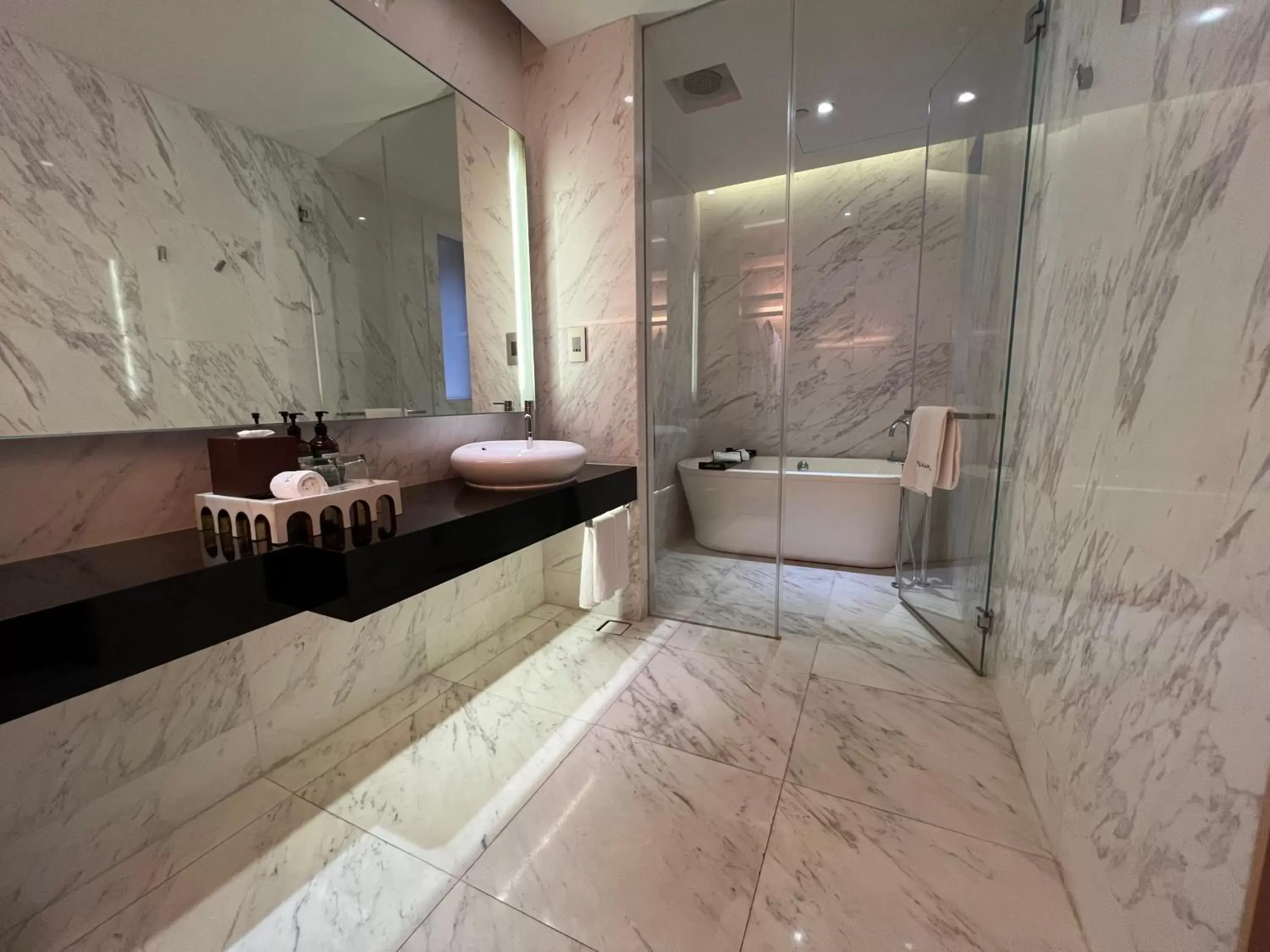 Bathroom in Naumi Hotel