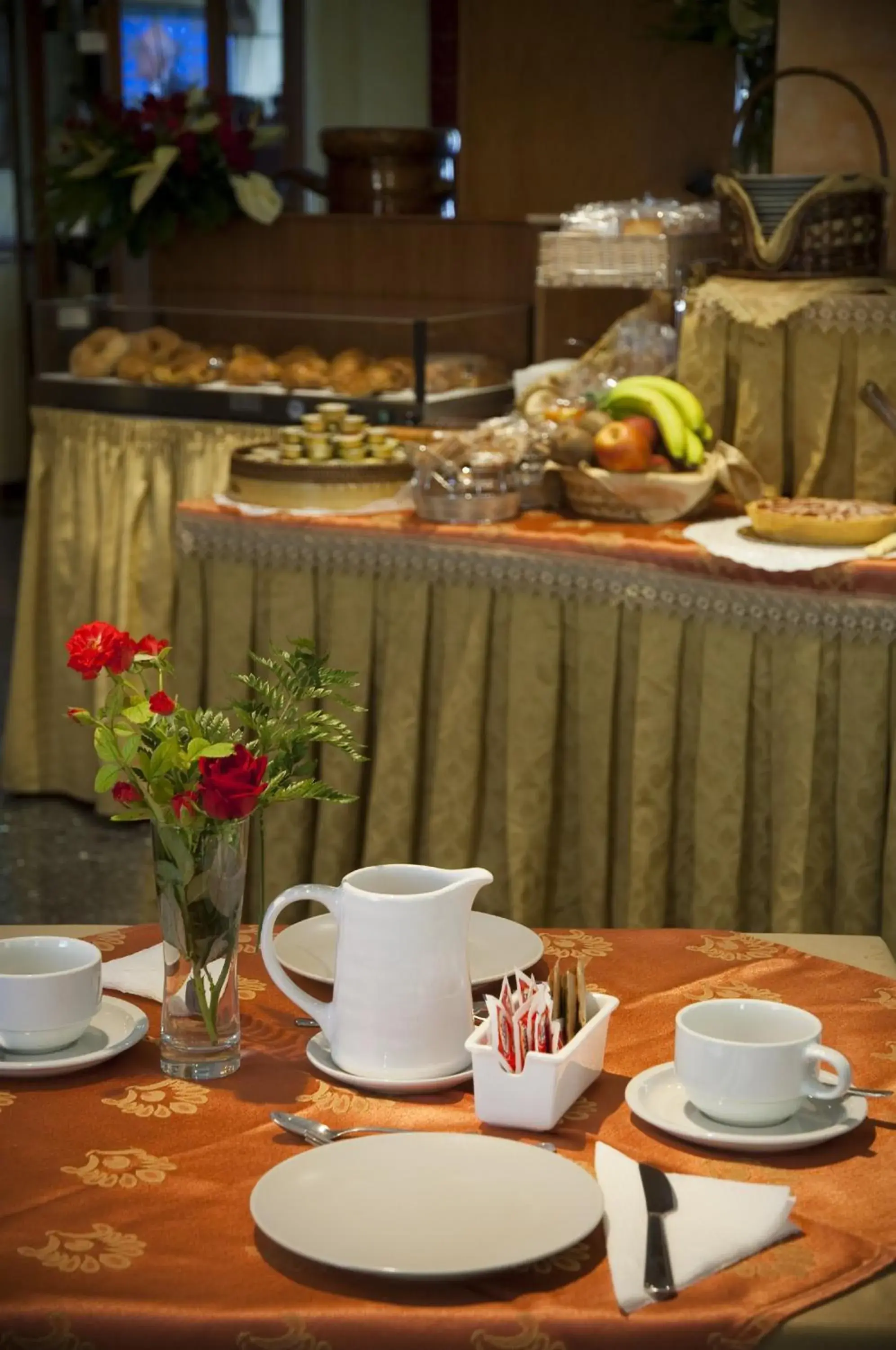 Buffet breakfast, Restaurant/Places to Eat in Hotel La Pace - Experience