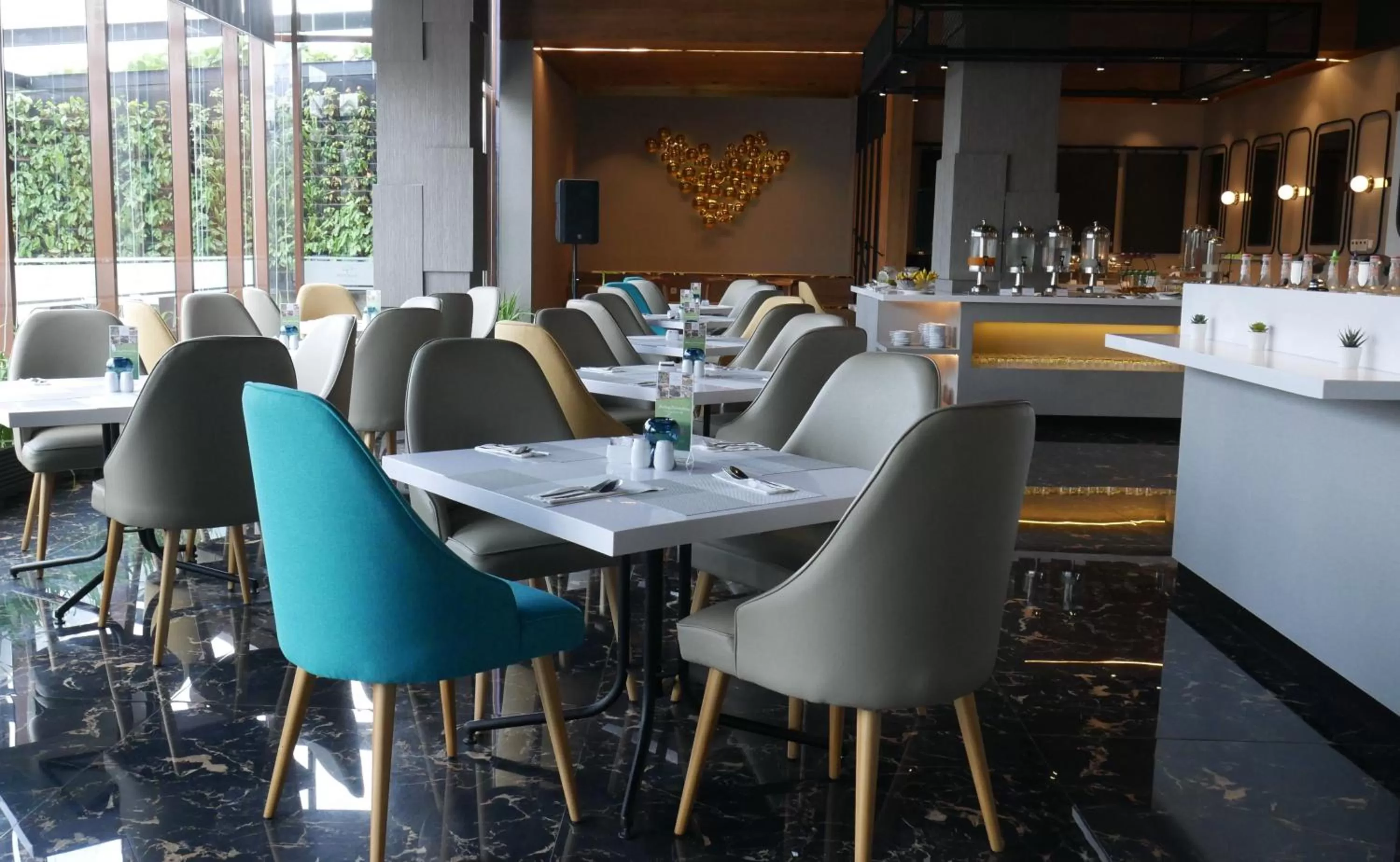 Restaurant/places to eat in PRIME PARK Hotel & Convention Pekanbaru