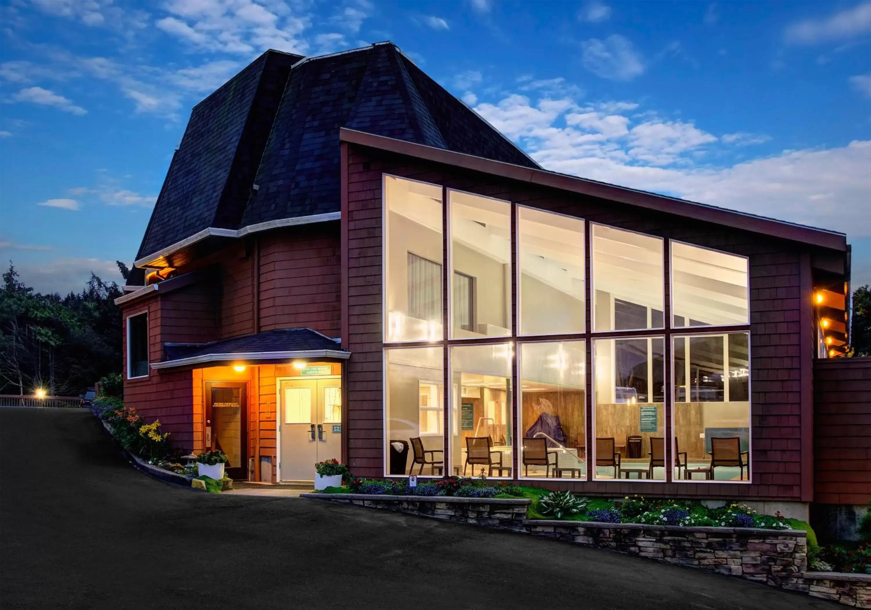 Property Building in Hallmark Resort in Cannon Beach