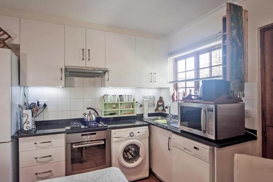 Coffee/tea facilities in 79 On Ridge