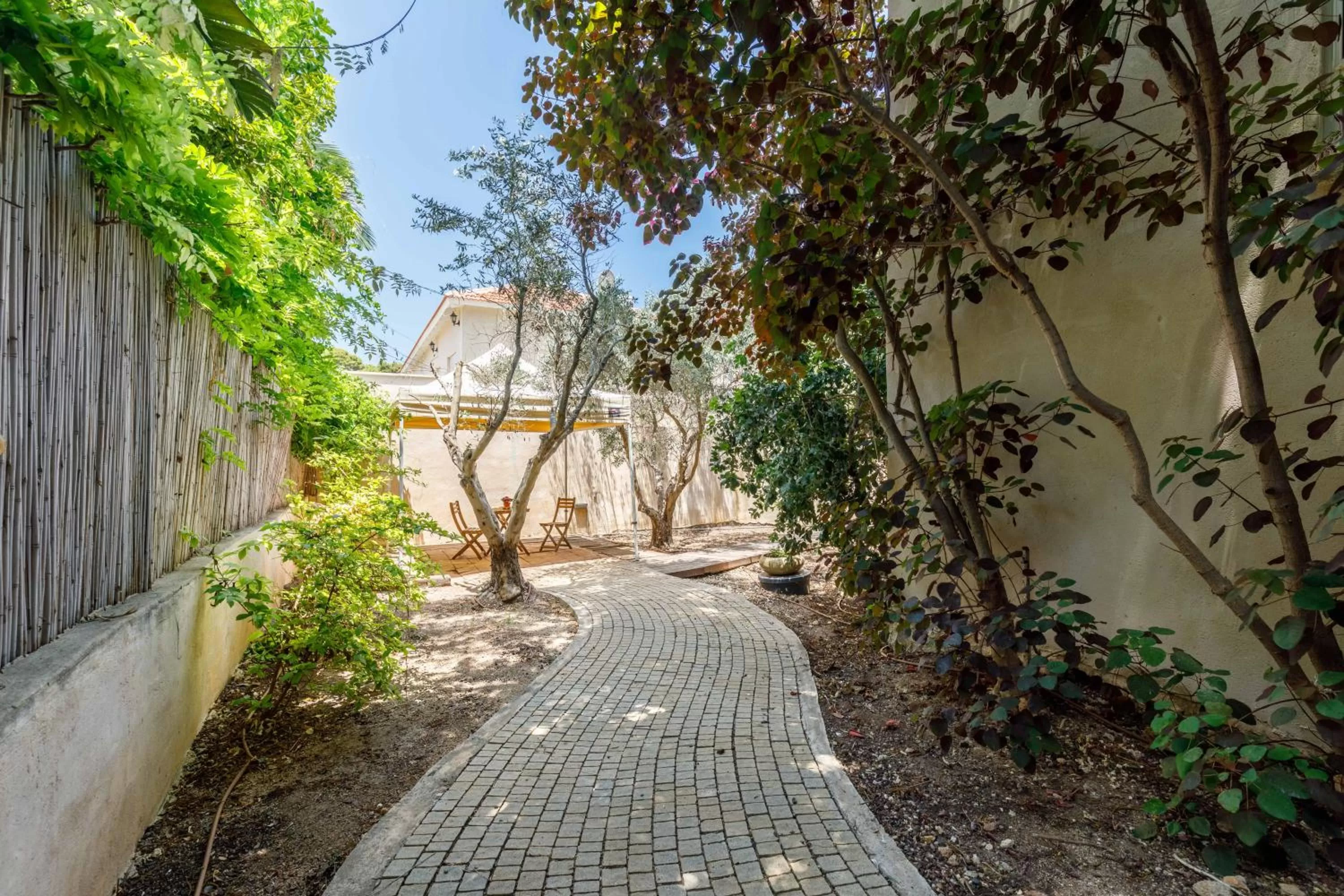 Garden in Smadar Inn