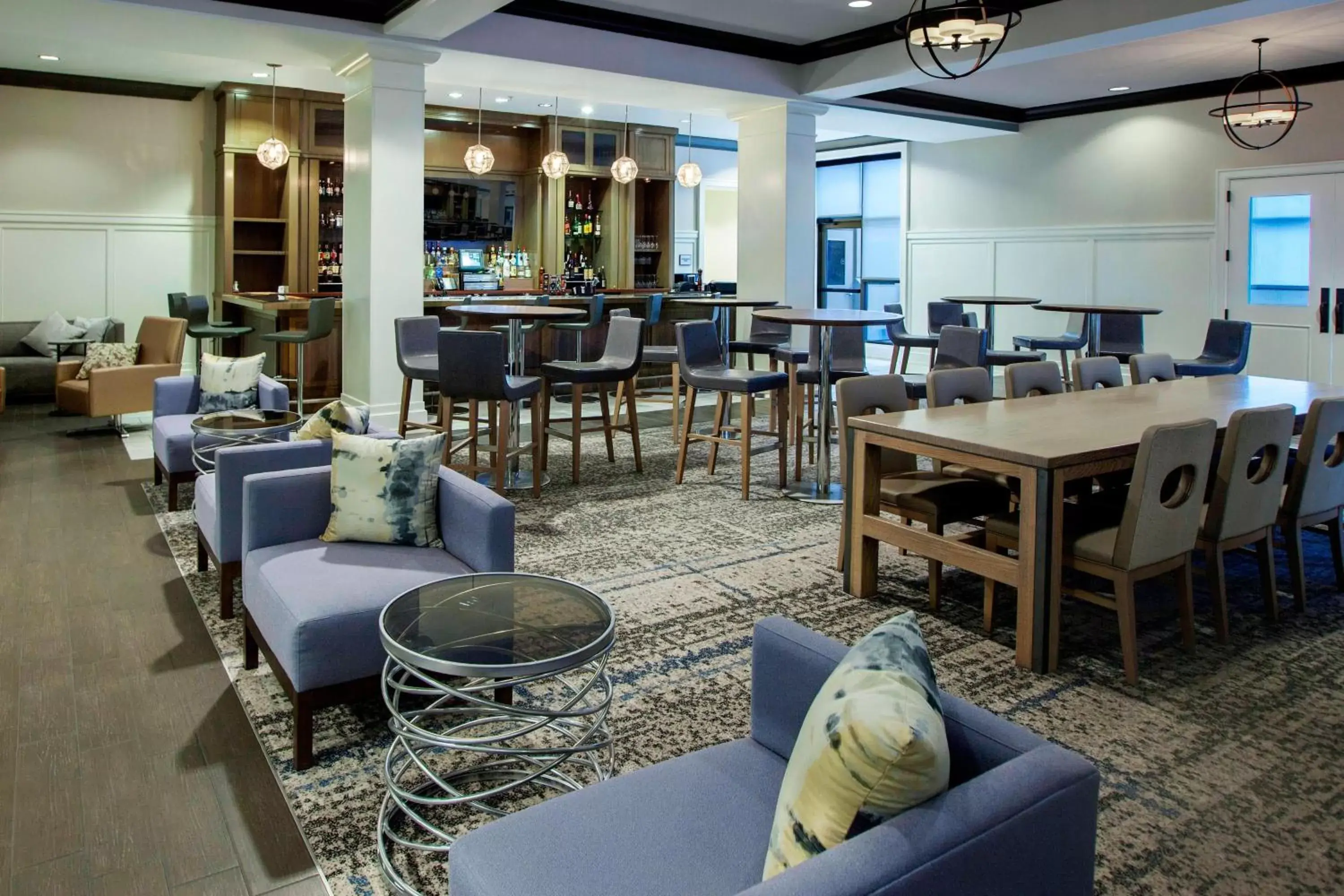 Lounge or bar in Sheraton Jacksonville Hotel