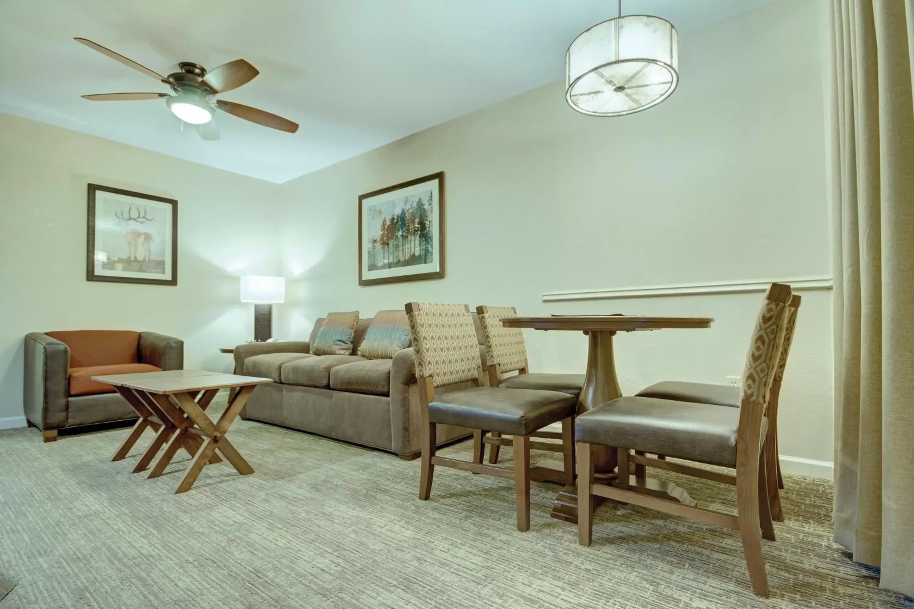 Living room, Seating Area in Club Wyndham Durango