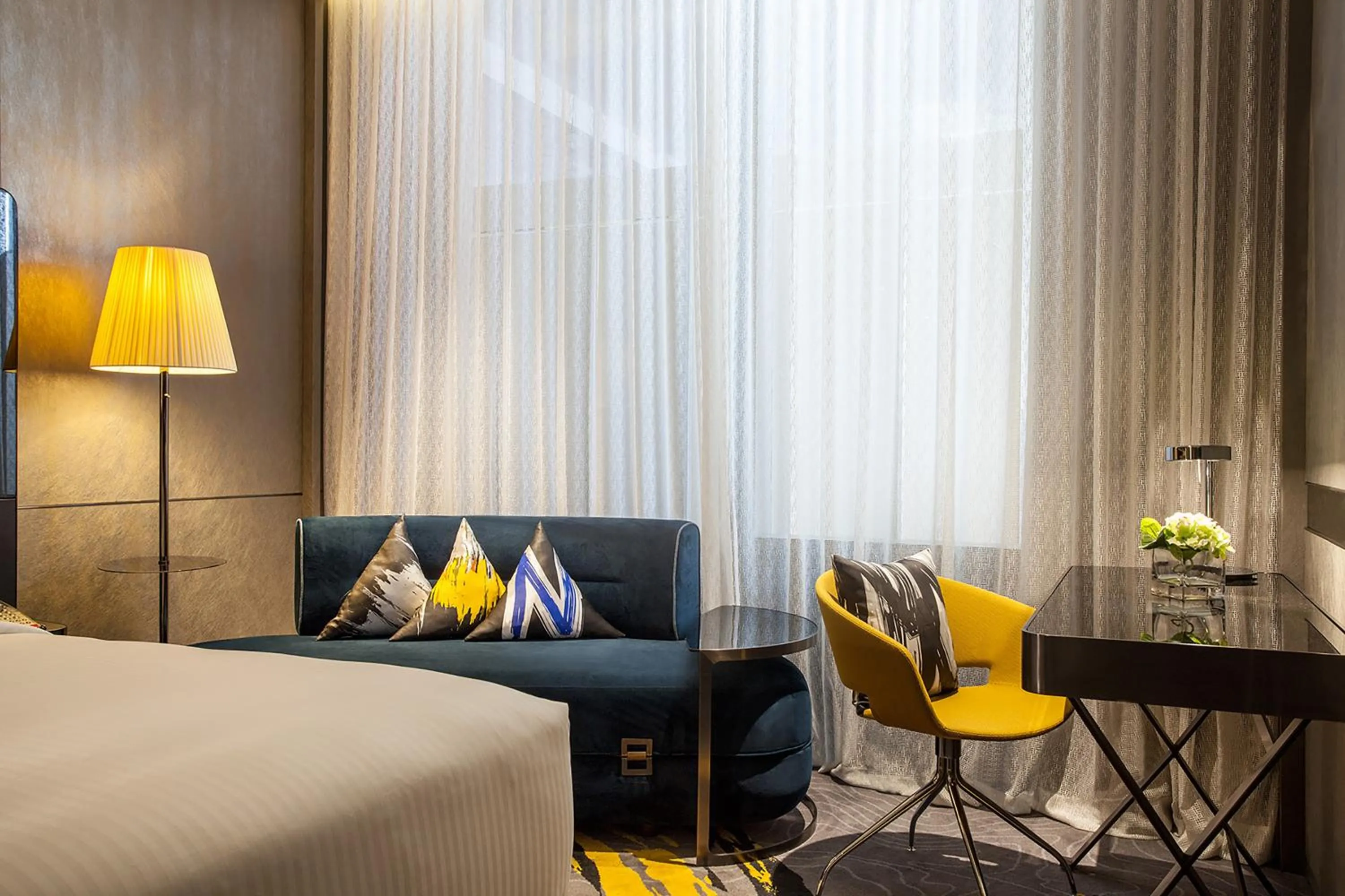 Bedroom, Bed in Novotel Singapore On Stevens