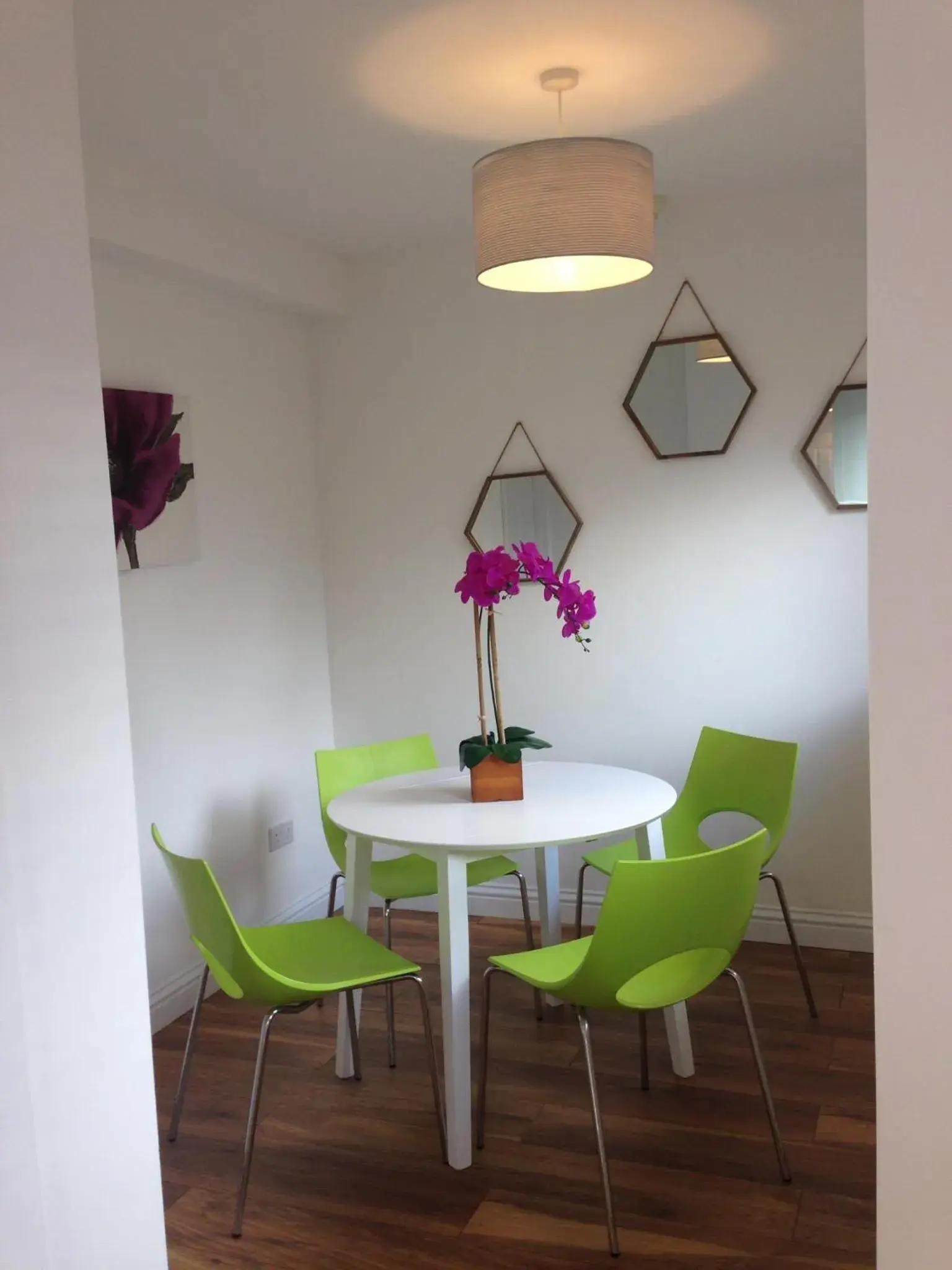 Dining Area in Smithaleigh Farm Rooms and Apartments