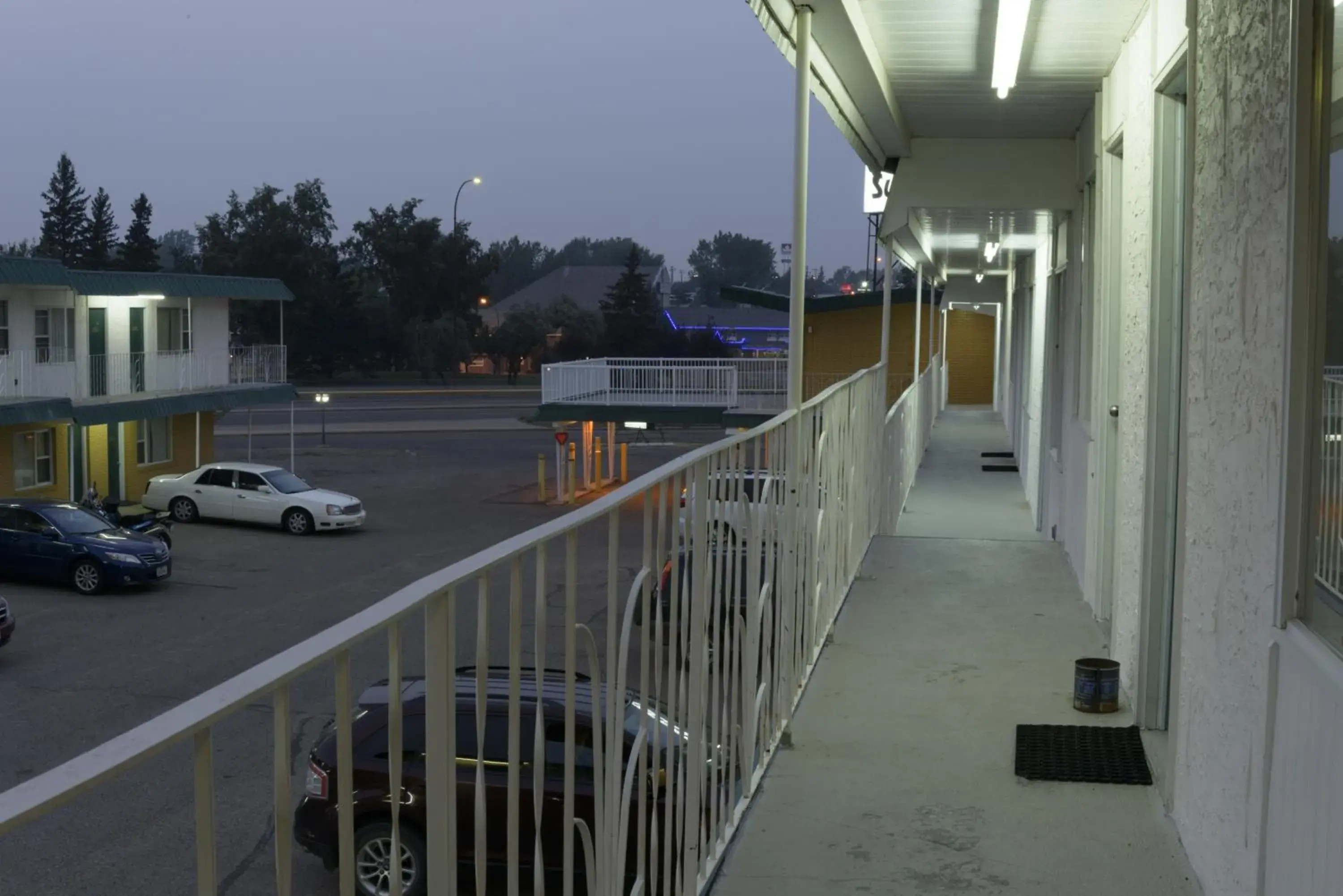 View (from property/room), Balcony/Terrace in Sun-Dek Motel