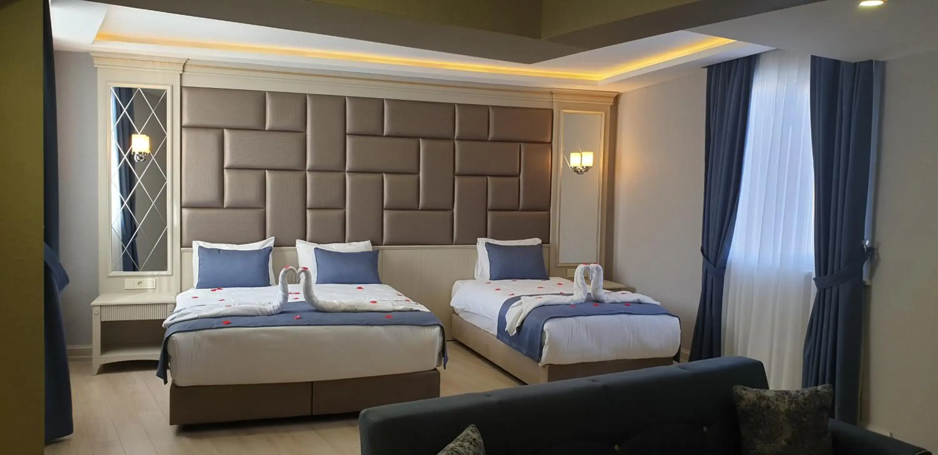Bedroom, Bed in Martinenz Hotel