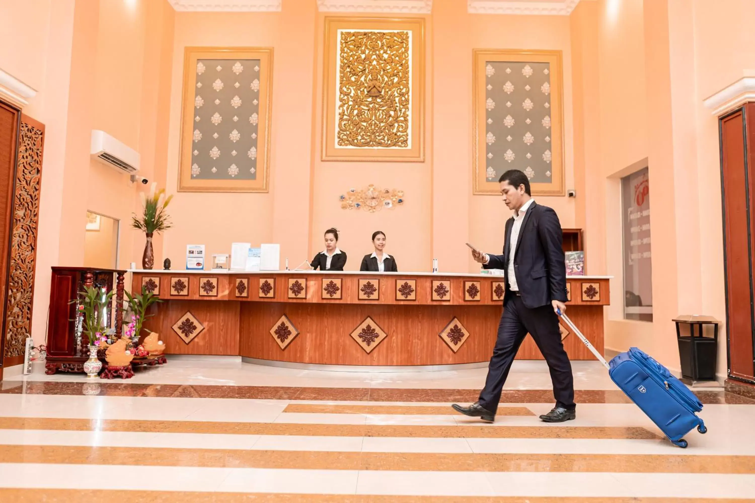 Property building in Silver Mounts Hotel Property building in Silver Mounts Hotel