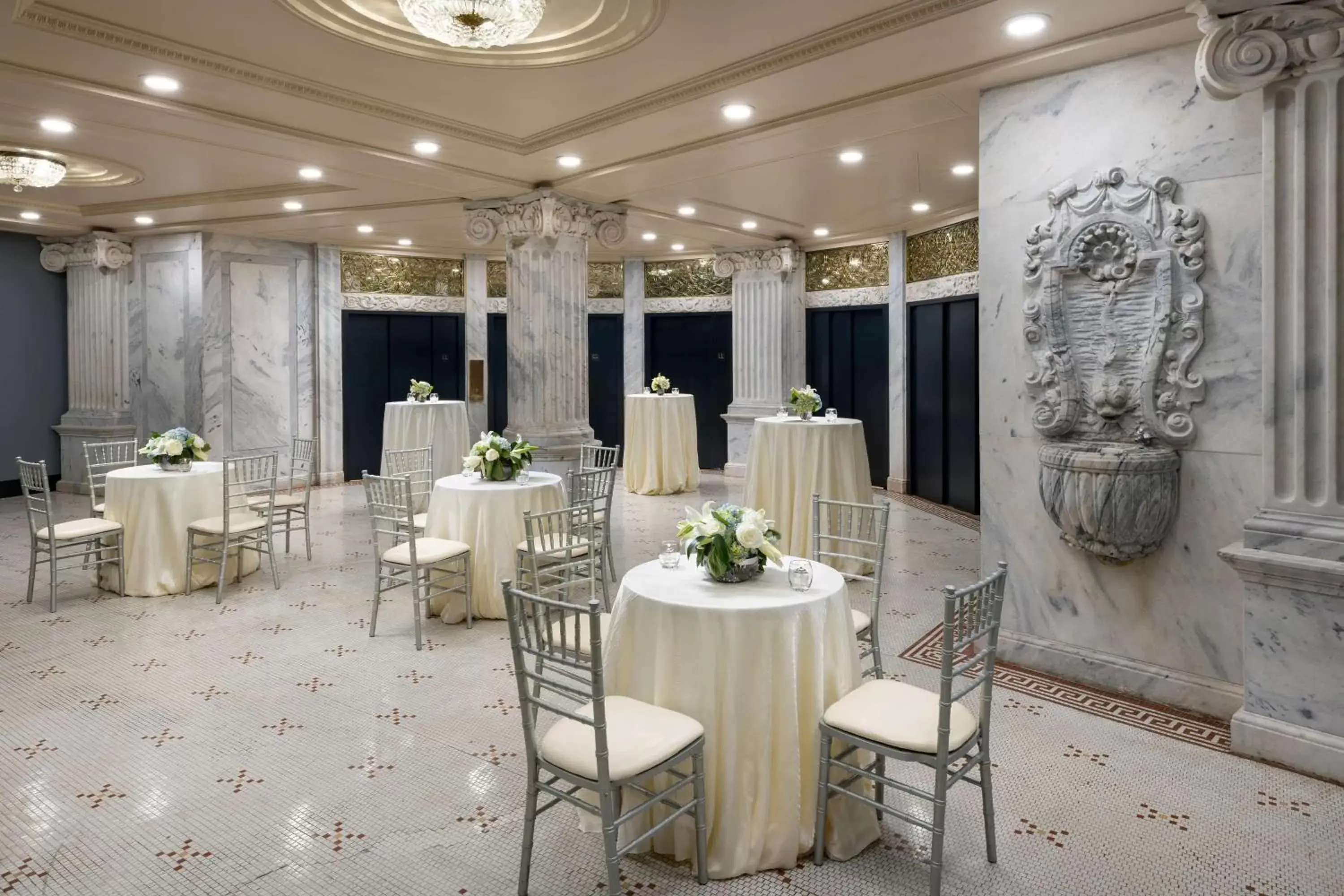 Meeting/conference room, Restaurant/Places to Eat in The Candler Hotel Atlanta, Curio Collection by Hilton