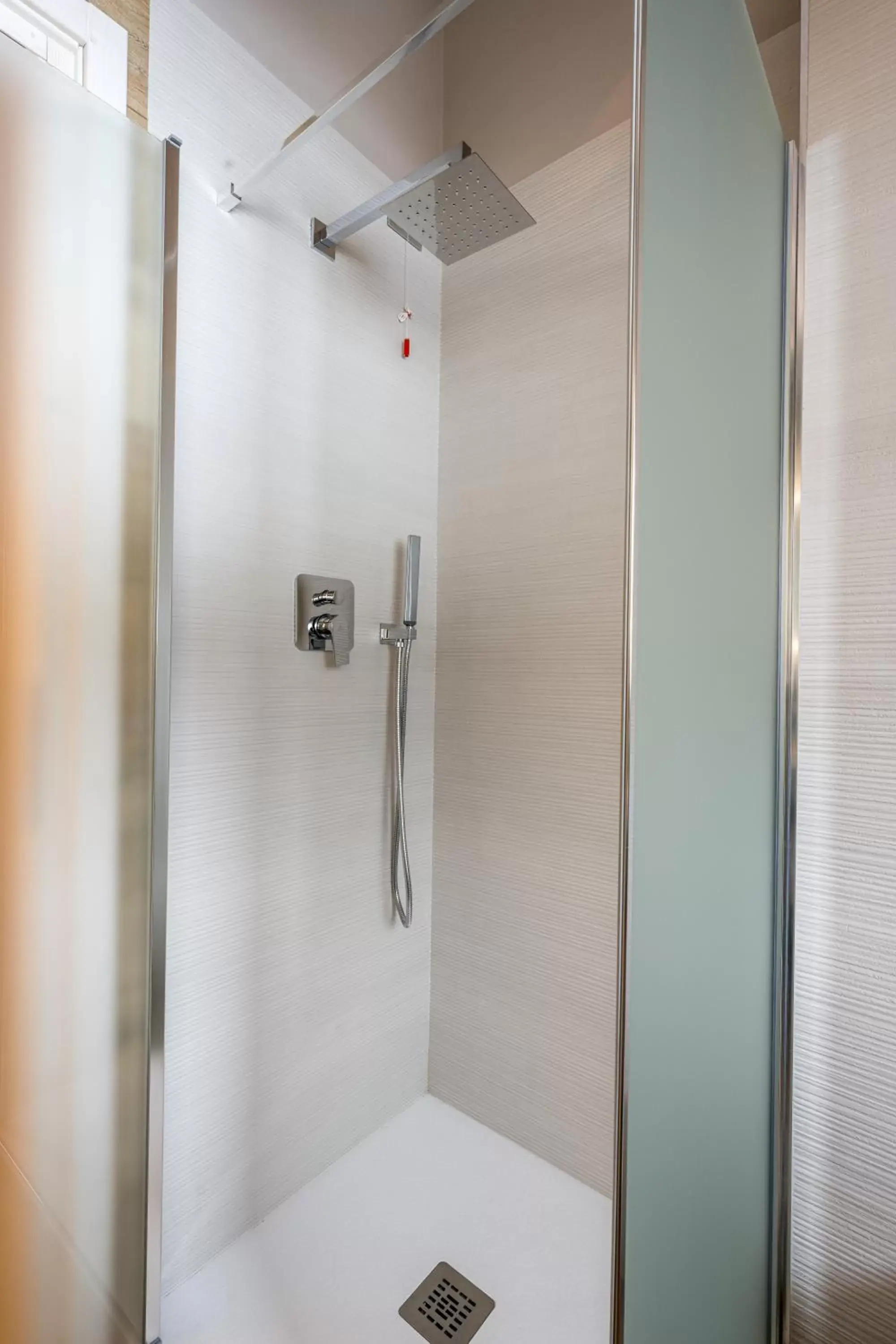 Shower, Bathroom in Bianco Hotel