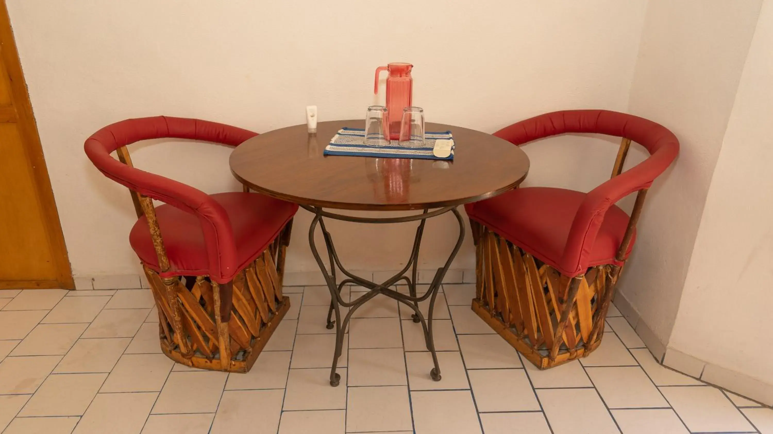 Living room, Dining Area in Hotel Allende