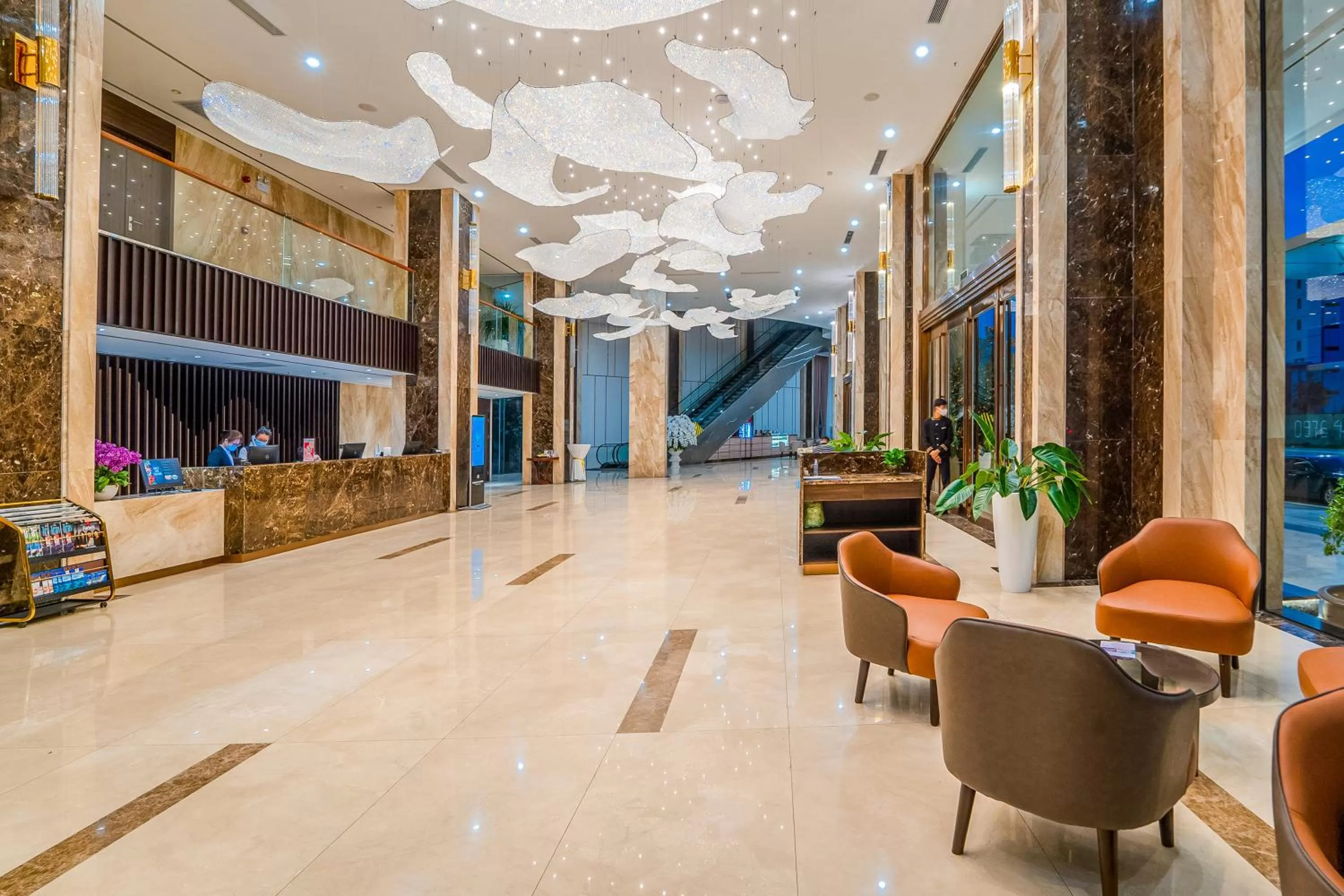 Lobby or reception in Paddington Hotel Halong Bayview