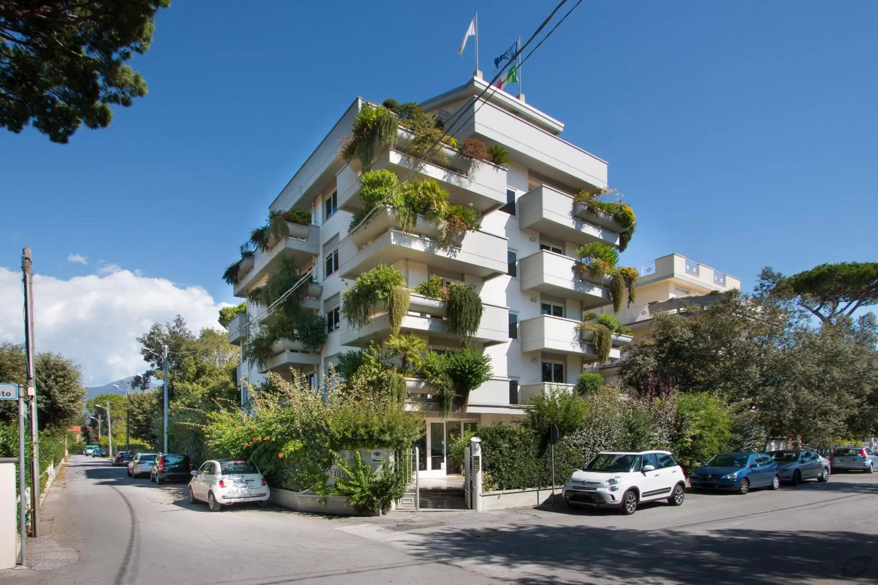 Facade/entrance, Property Building in Verdeluna ApartHotel